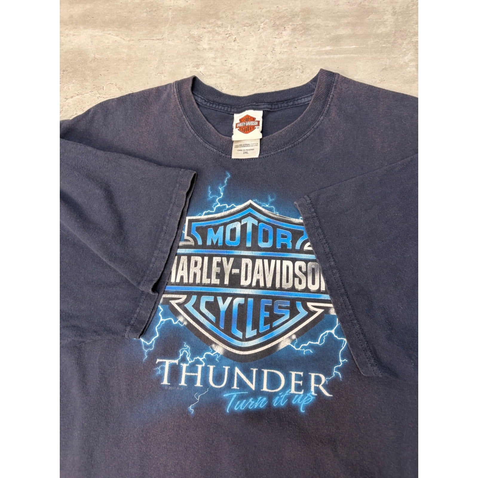 Harley Davidson Classic Logo Turn It Up Lightning Graphic T-Shirt Size 2XL