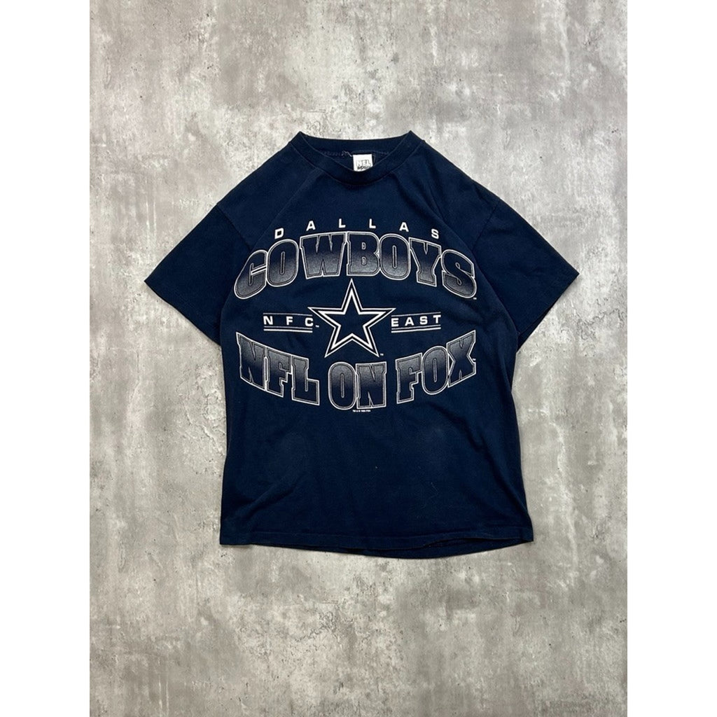 Vintage 1669 Dallas Cowboys NFL On Fox Spellout Graphic T-Shirt Size Large