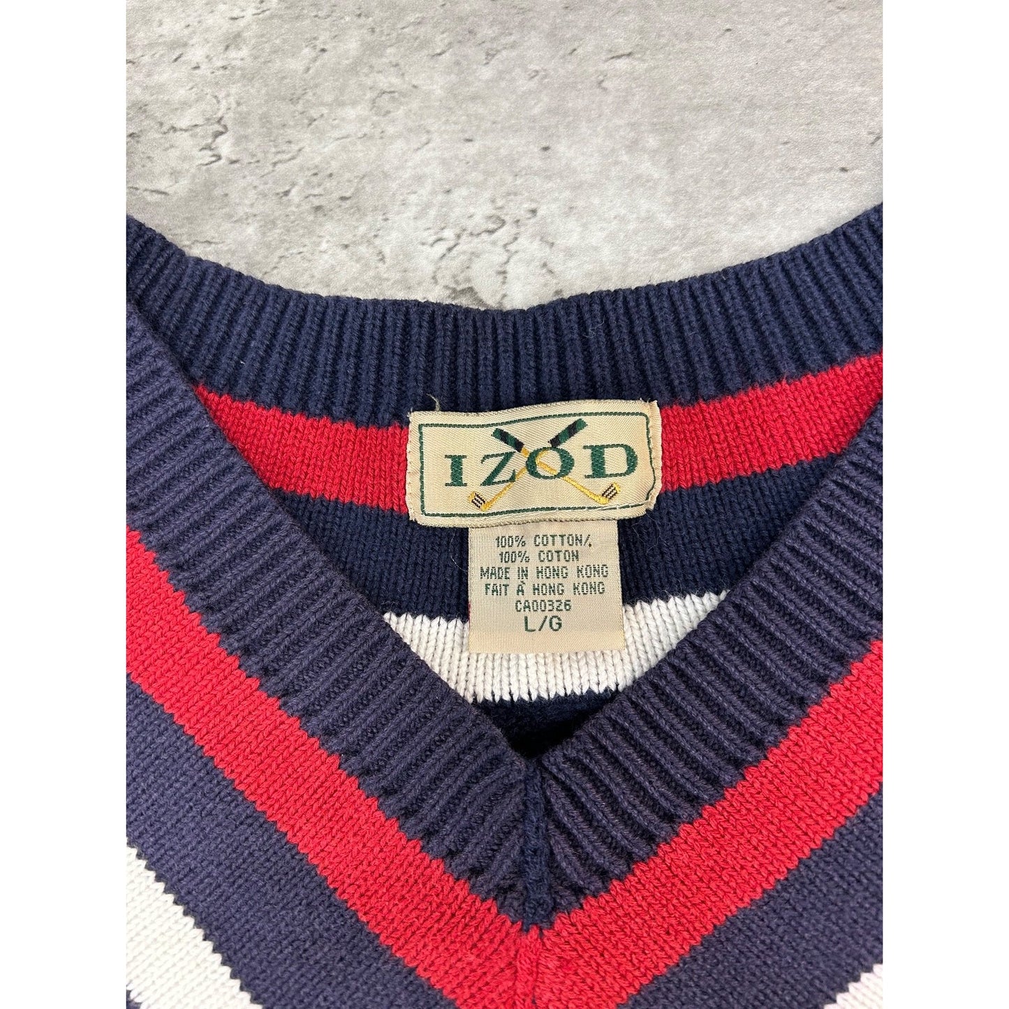 Vintage 90s Izod Embroidered Spellout Cable Knit V-Neck Sweater Size Large
