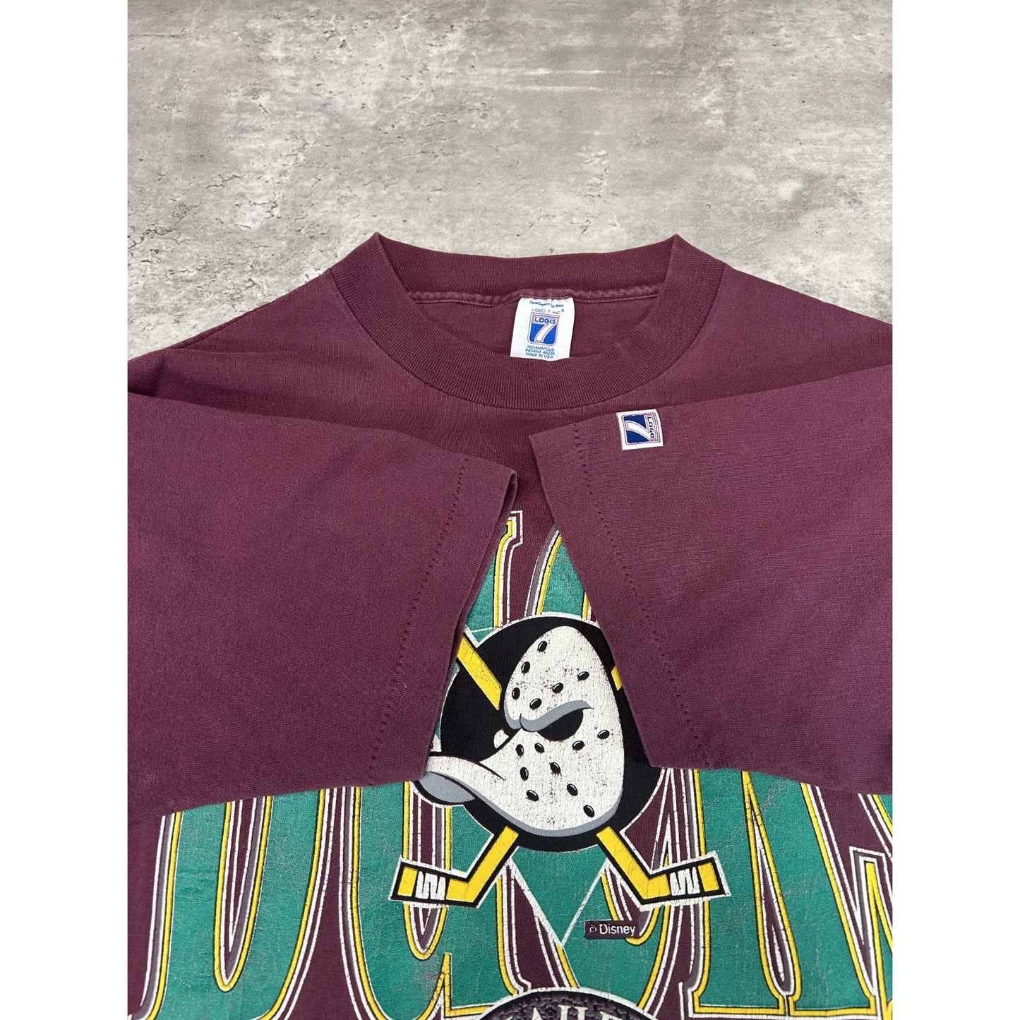 Vintage 1993 Anaheim Mighty Ducks NHL Spellout Graphic Hockey T-Shirt Sz Medium