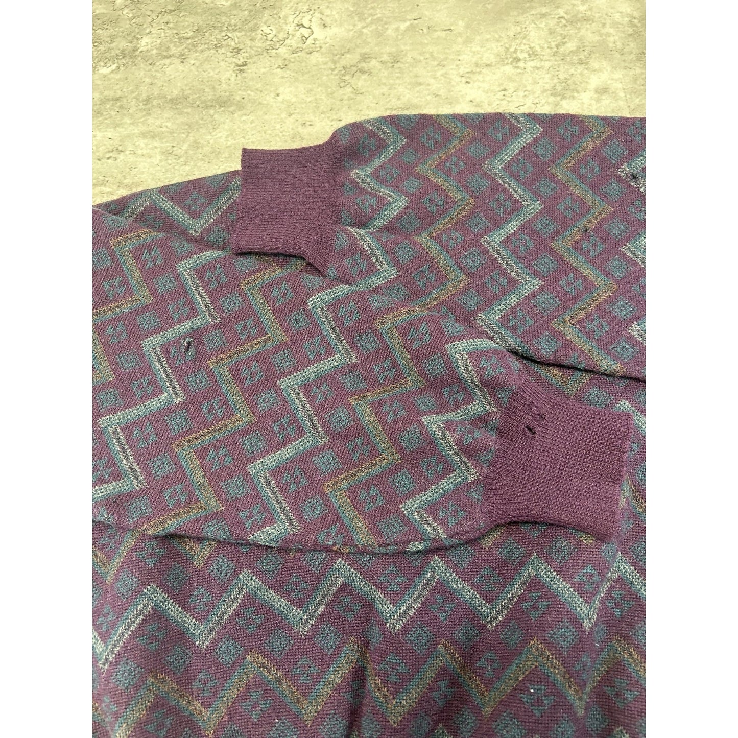 Vintage 80s/90s Tricots St Raphael Abstract Striped Knit Sweater Size Medium