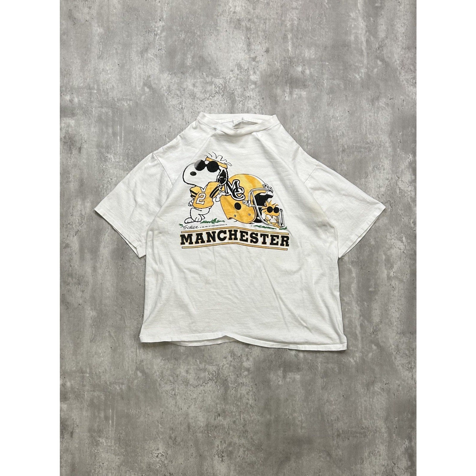 Vintage 90s Manchester College Peanuts Snoopy Collegiate Graphic T-Shirt Size XL