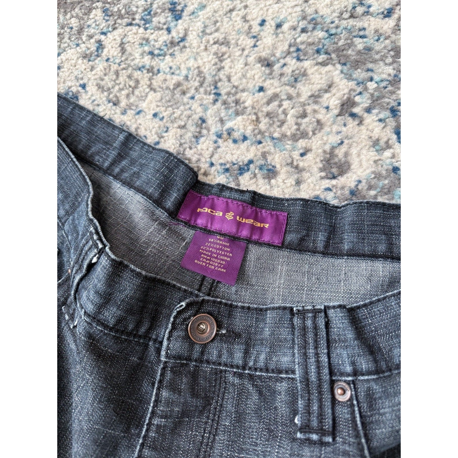 Vintage Y2K Rocawear Chain Stitch Pocket Logo Black Wash Denim Pants Size 40