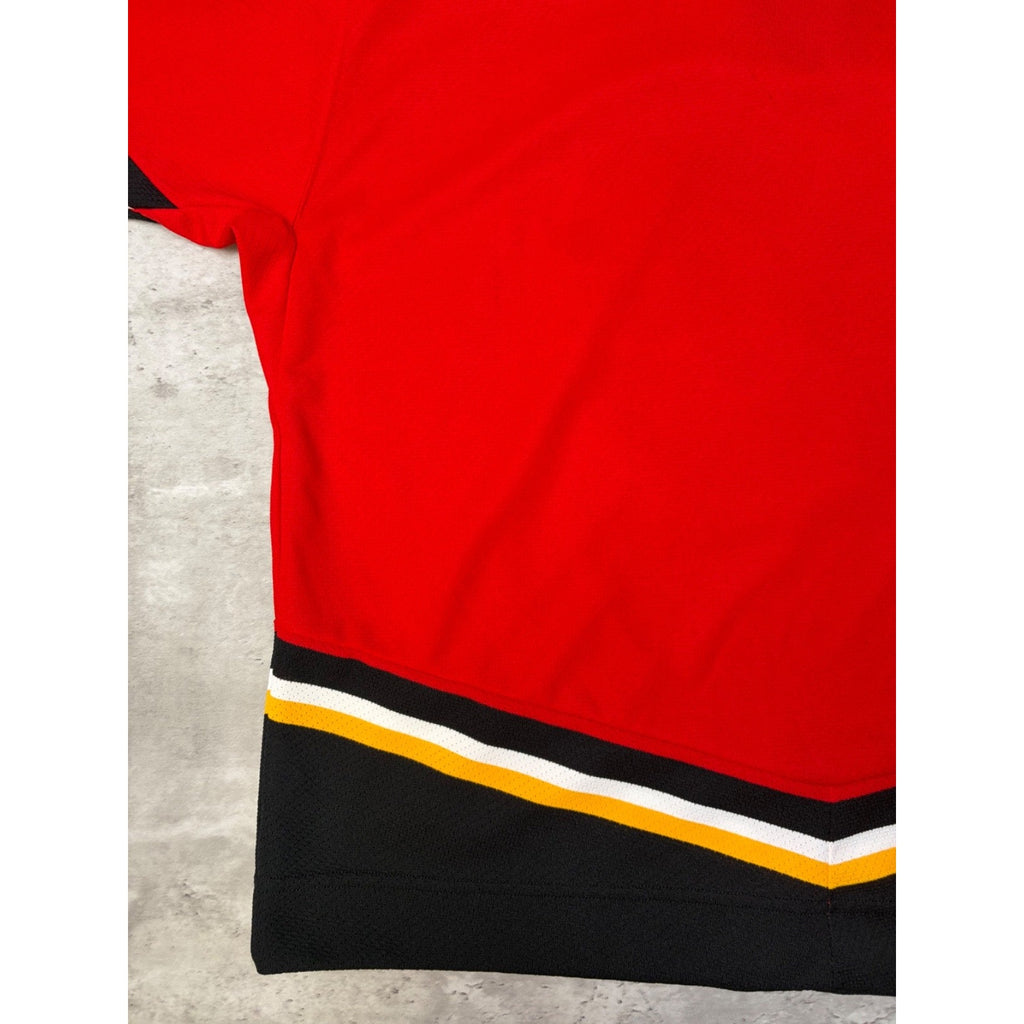 Vintage 90s Calgary Flames NHL CCM Stitched Hockey Jersey Size XL