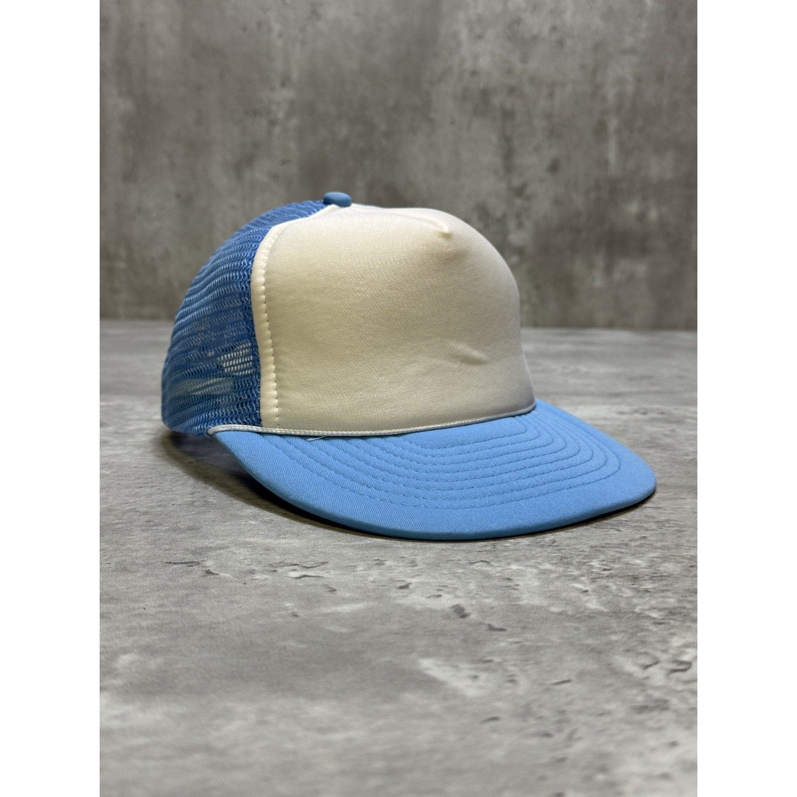 Vintage 80s/90s Blank Two Tone Trucker Snapback Hat OSFA