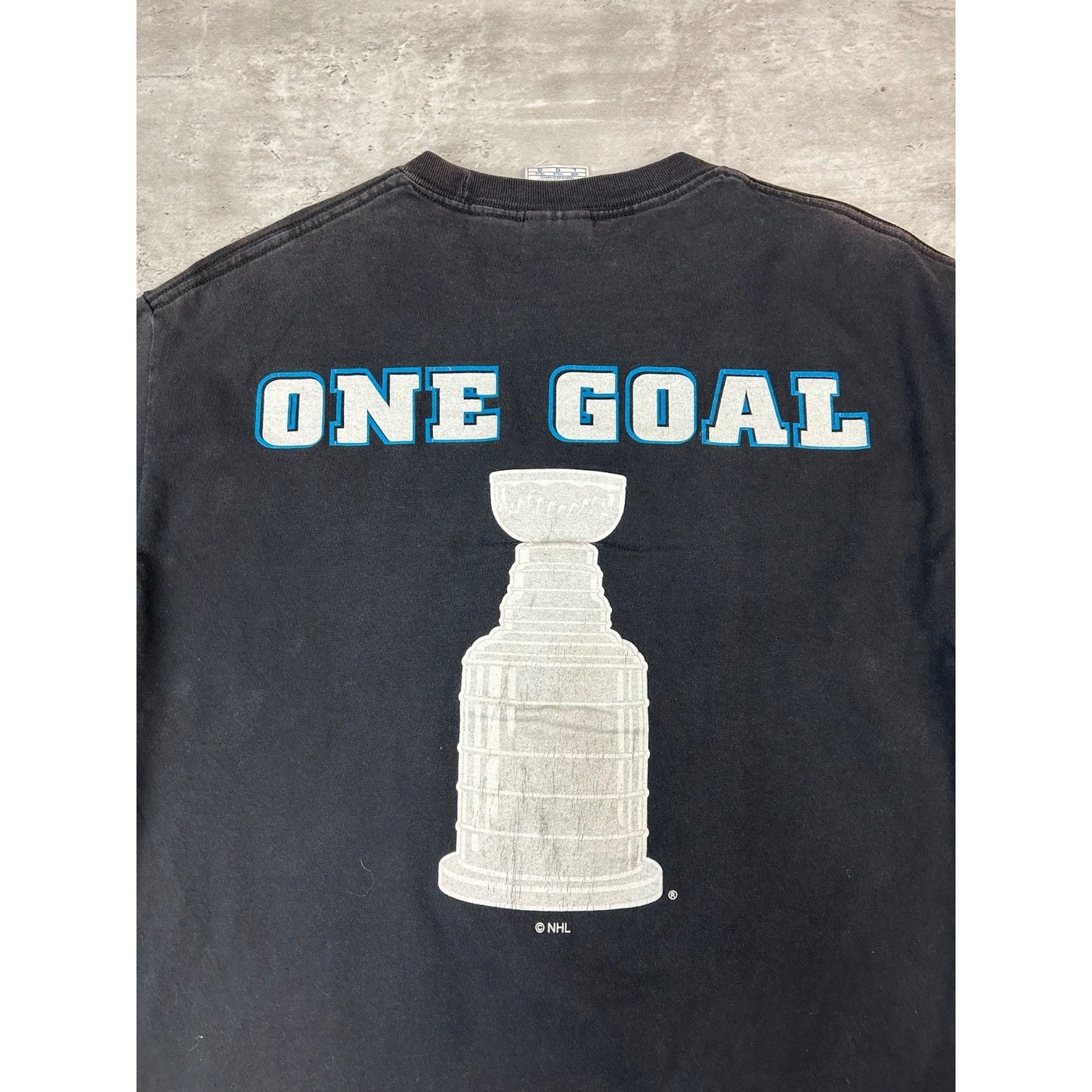 Vintage 90s San Jose Sharks NHL One Team One Goal Graphic T-Shirt Size Large