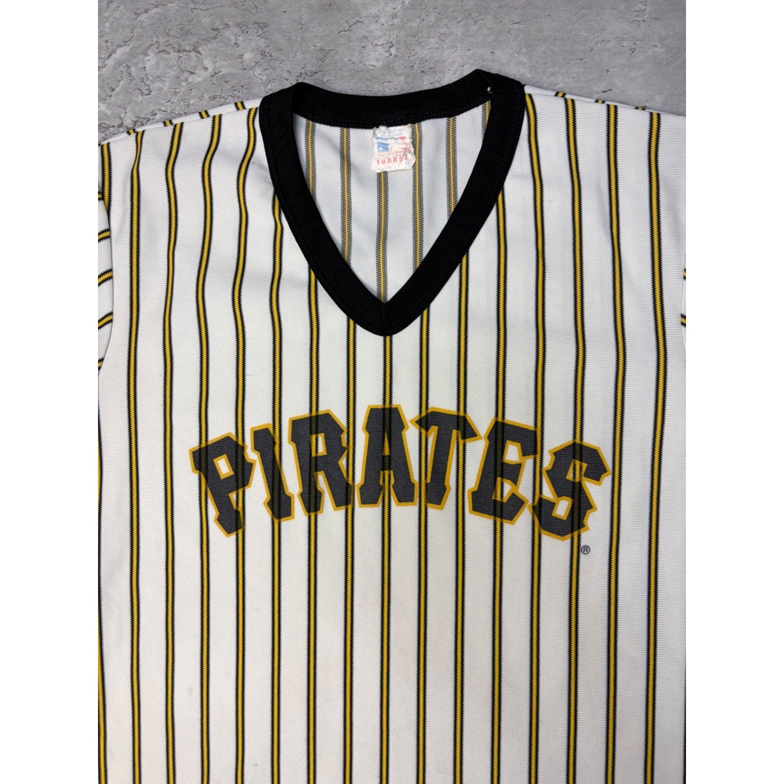 Vintage 80s Pittsburgh Pirates MLB Pinstripe Pullover Baseball Jersey Size Large