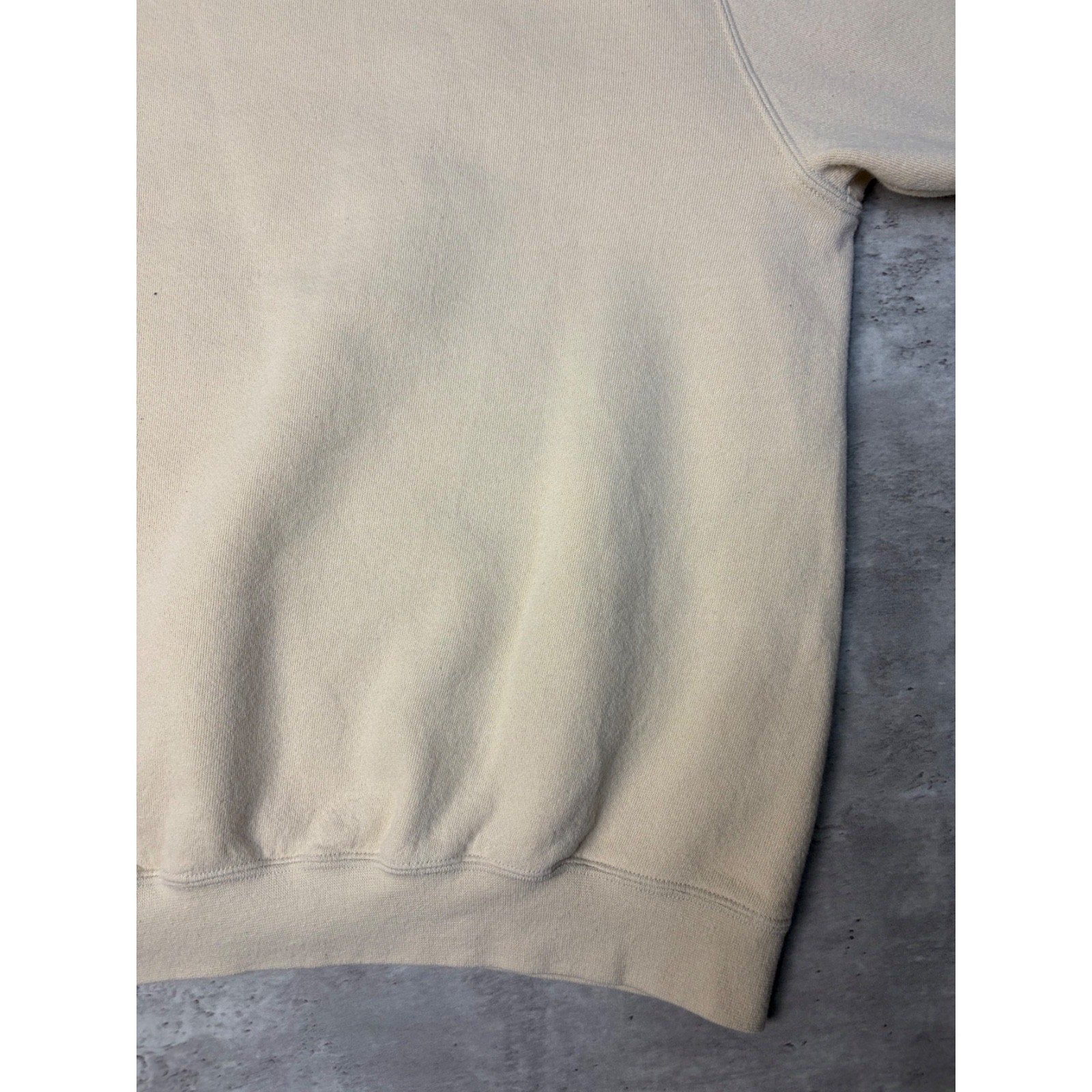 Vintage 2000s Nike Embroidered Mini Swoosh Cream Crewneck Sweatshirt Size Large