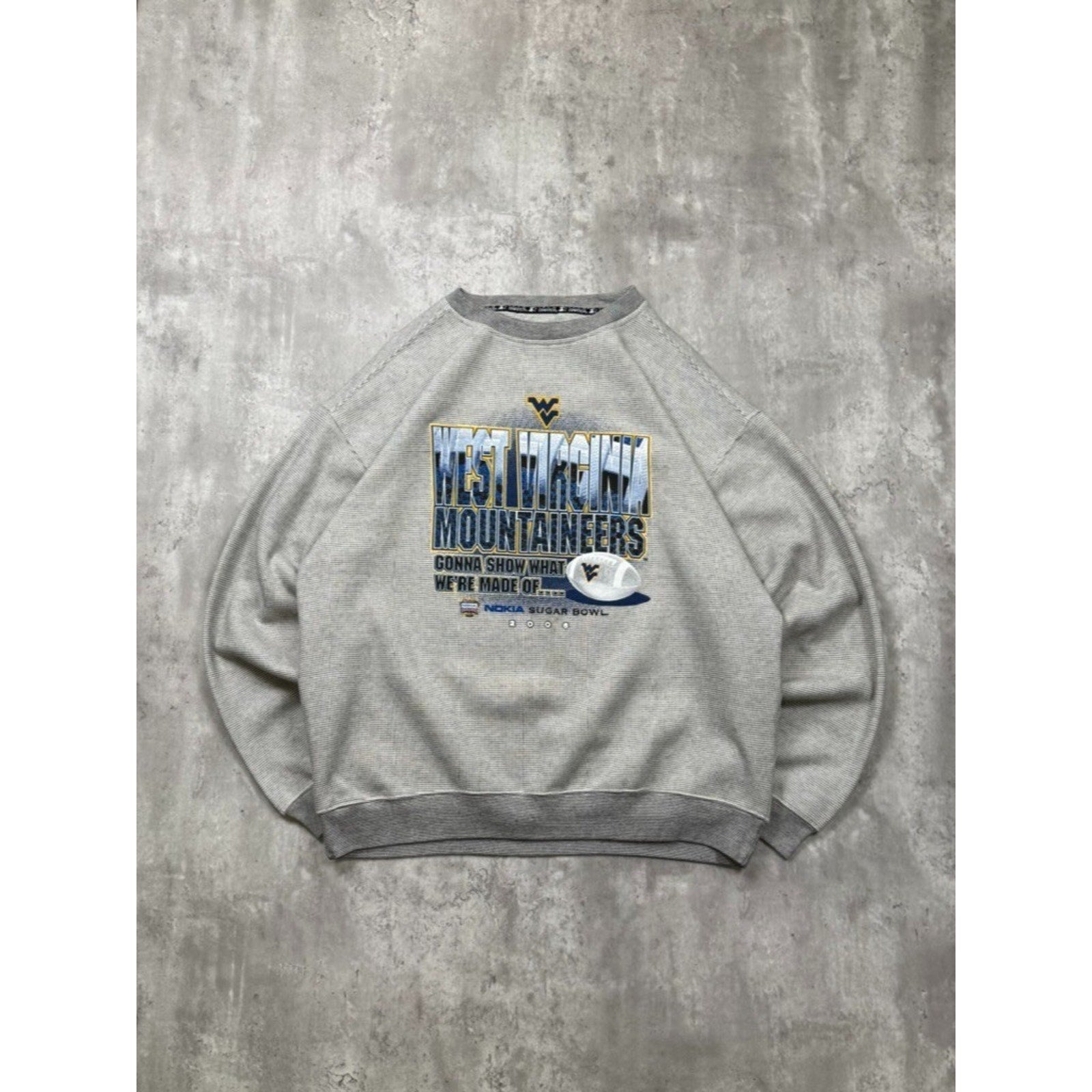 Vintage 2006 West Virginia Mountaineers NCAA Graphic Spellout Sweatshirt Size XL