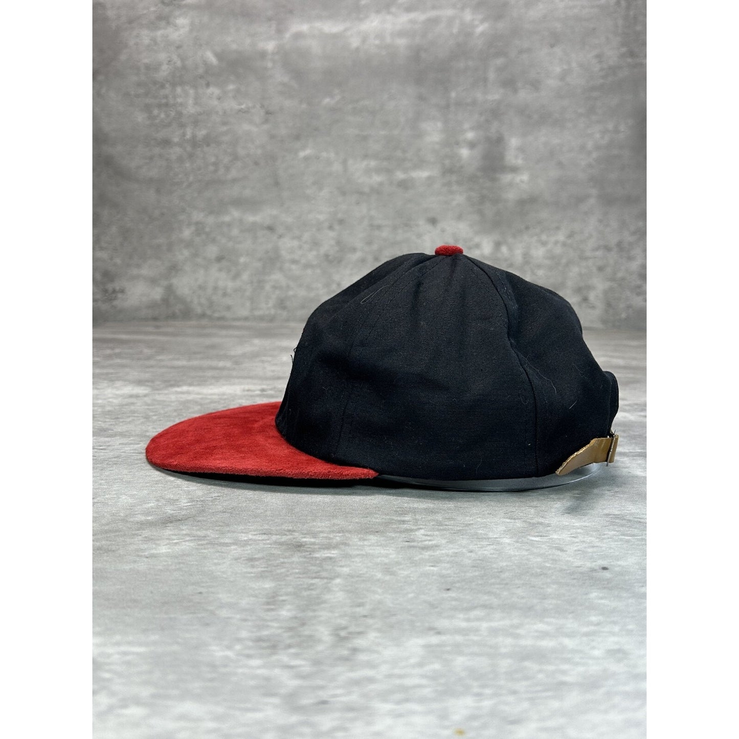 Vintage 90s Red Dog Beer Embroidered Logo Two Tone Snapback Hat OSFA Black/Red