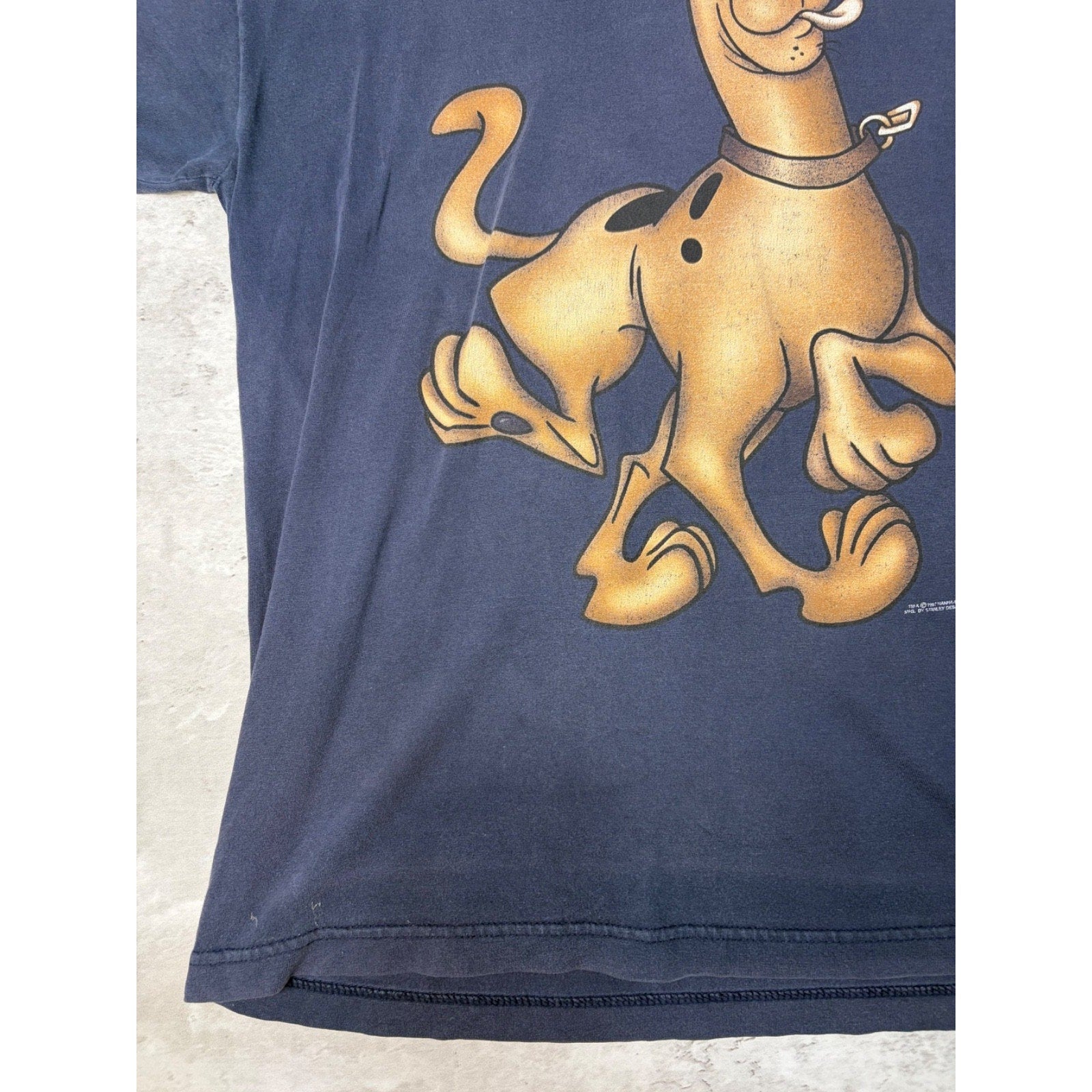 Vintage 1997 Scooby Doo Character Graphic T-Shirt Size Large