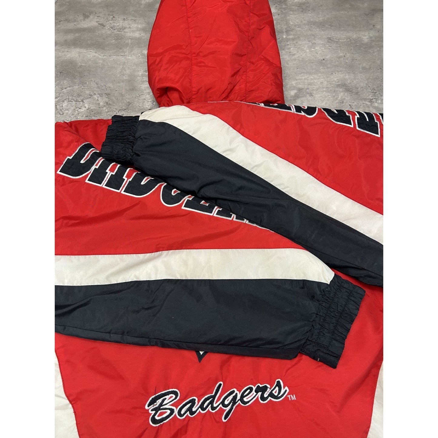 Vintage 90s Wisconsin Badgers NCAA Insulated 1/2 Zip Pullover Jacket Size XL