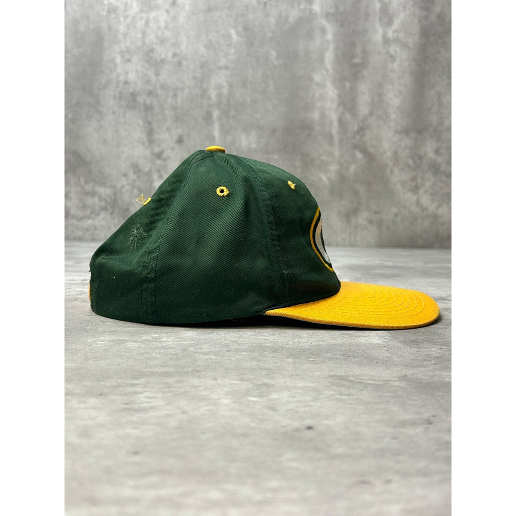 Vintage 90s Green Bay Packers NFL Embroidered Logo Football Snapback Hat OSFA