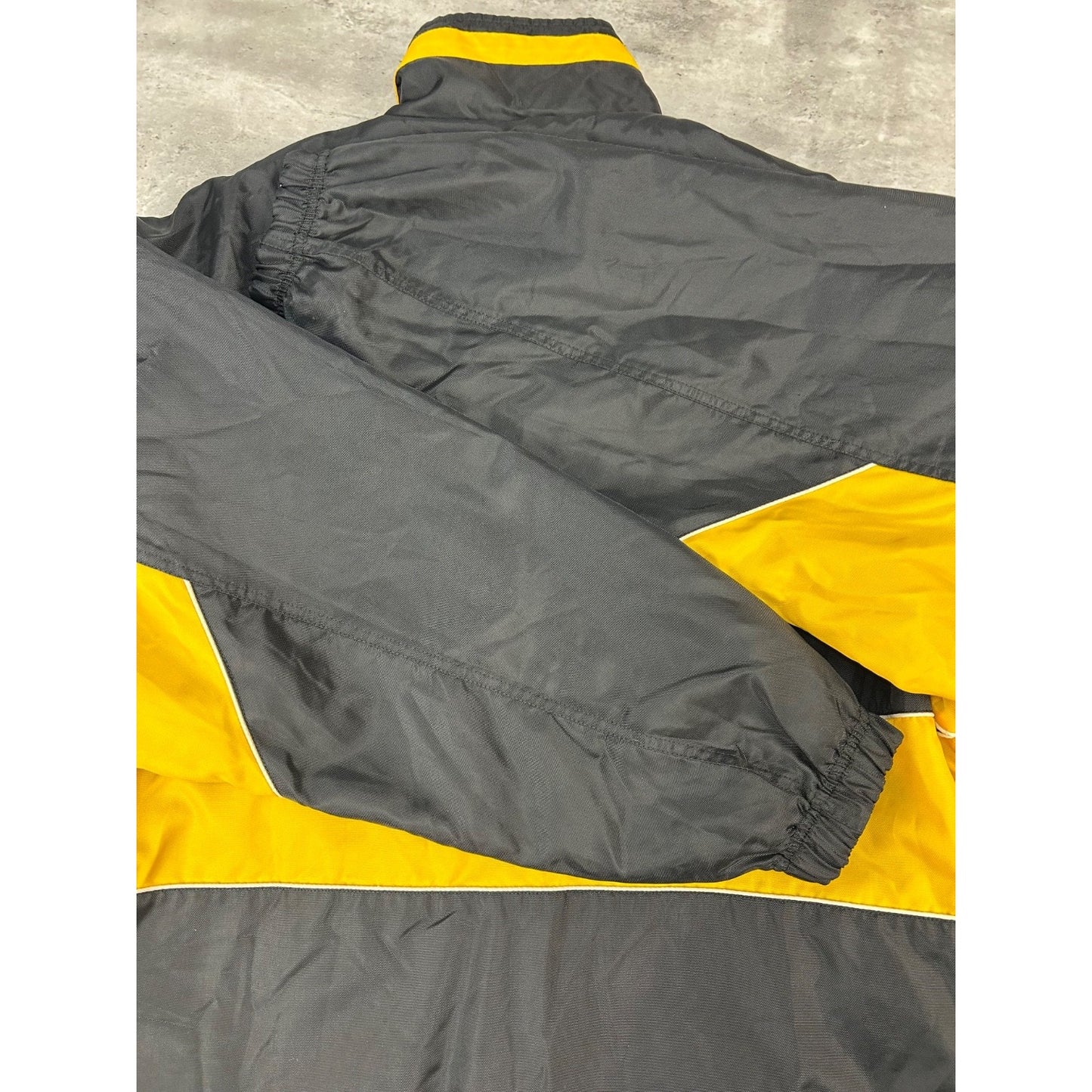 Vintage Iowa Hawkeyes NCAA Embroidered Logo Reversible Jacket Size Large