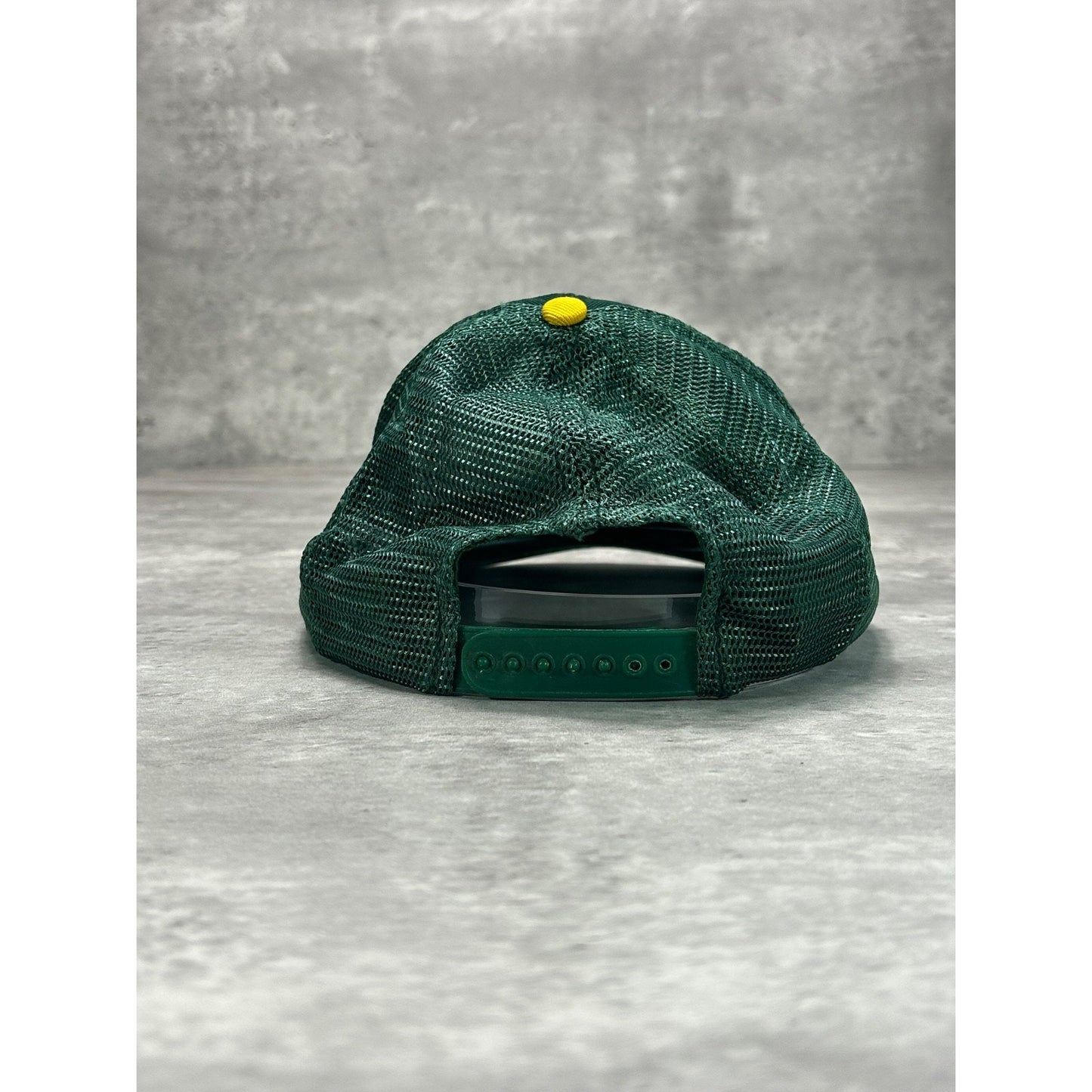 Vintage 80s Oakland Athletics MLB Embroidered Logo Trucker Snapback Hat OSFA