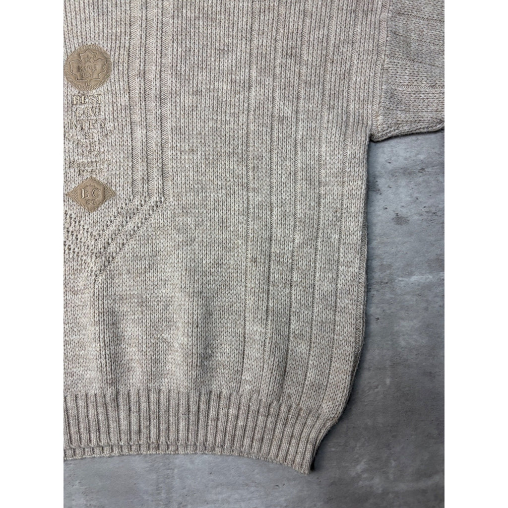 Vintage Maple Leaf Embroidered Turtle Neck Beige Knit Sweater Size XL