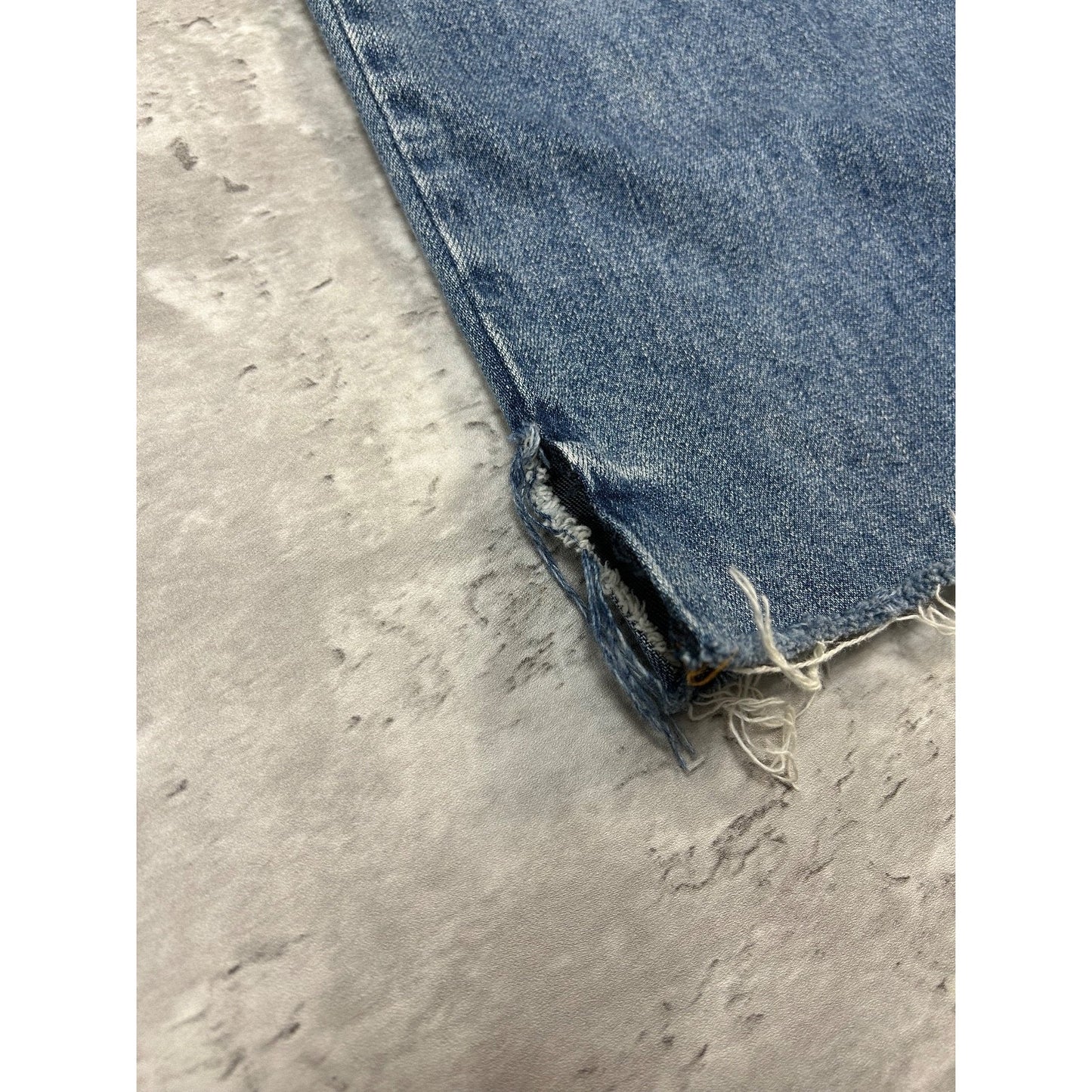 Vintage Y2K Parasuco Frayed Distressed Medium Wash Denim Pants Size 38