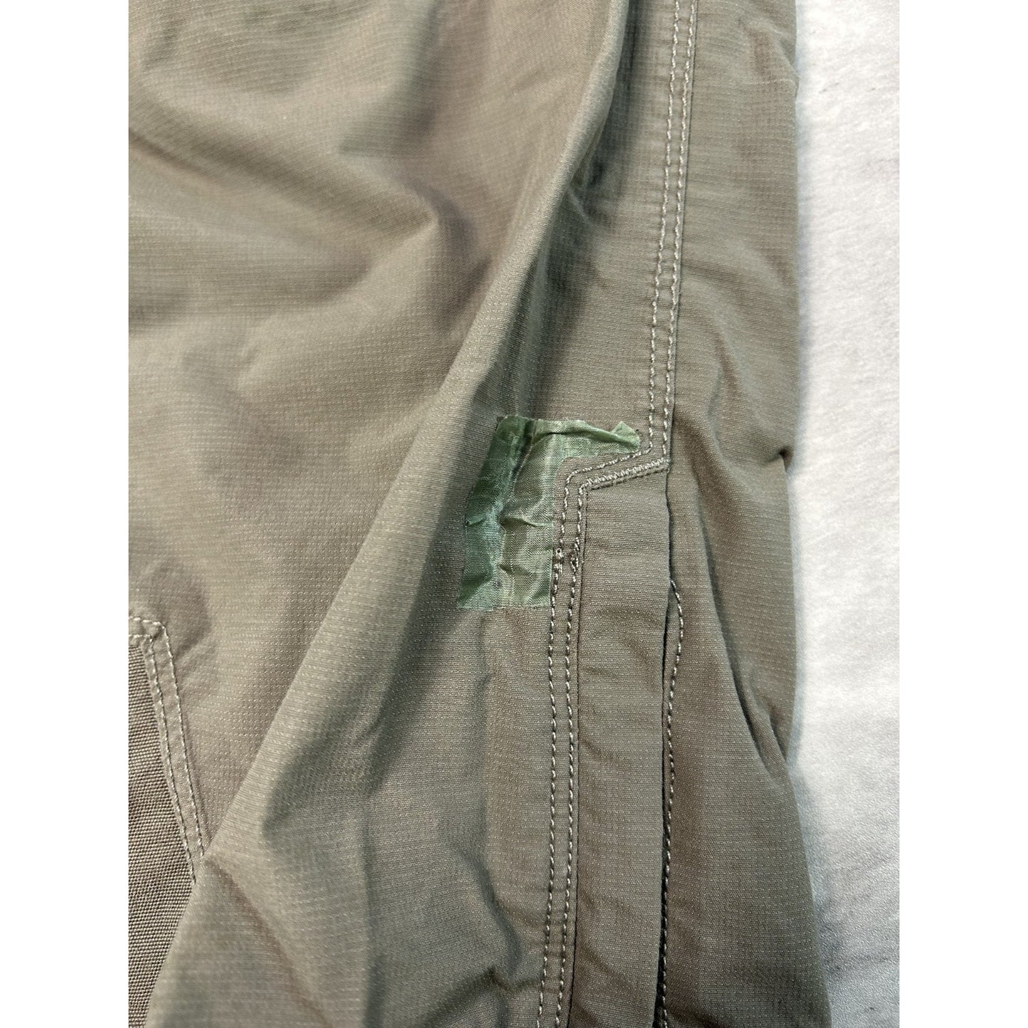 Vintage Columbia Titanium Omni-Tech Nylon Utility Cargo Pants Size Medium