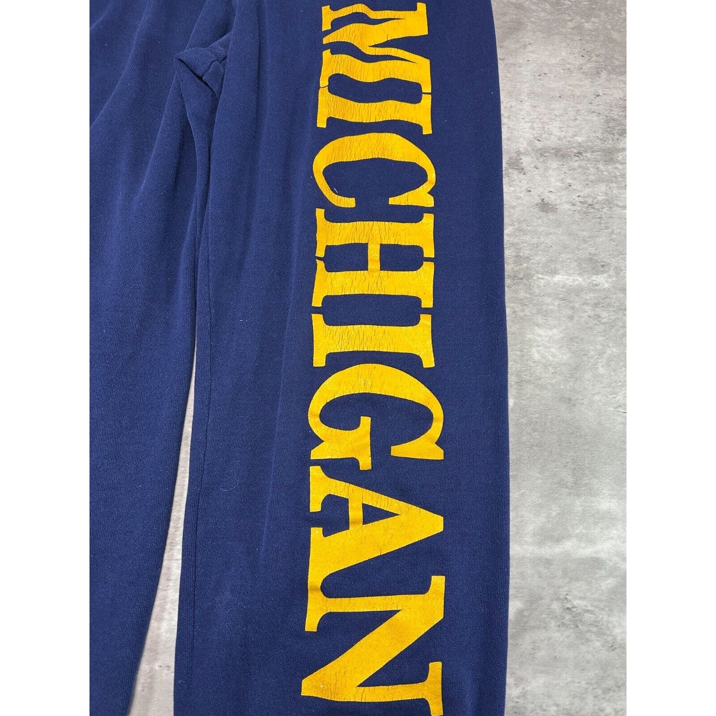 Vintage 90s Michigan Wolverines NCAA Graphic Spell Out Sweat Pants Size Small