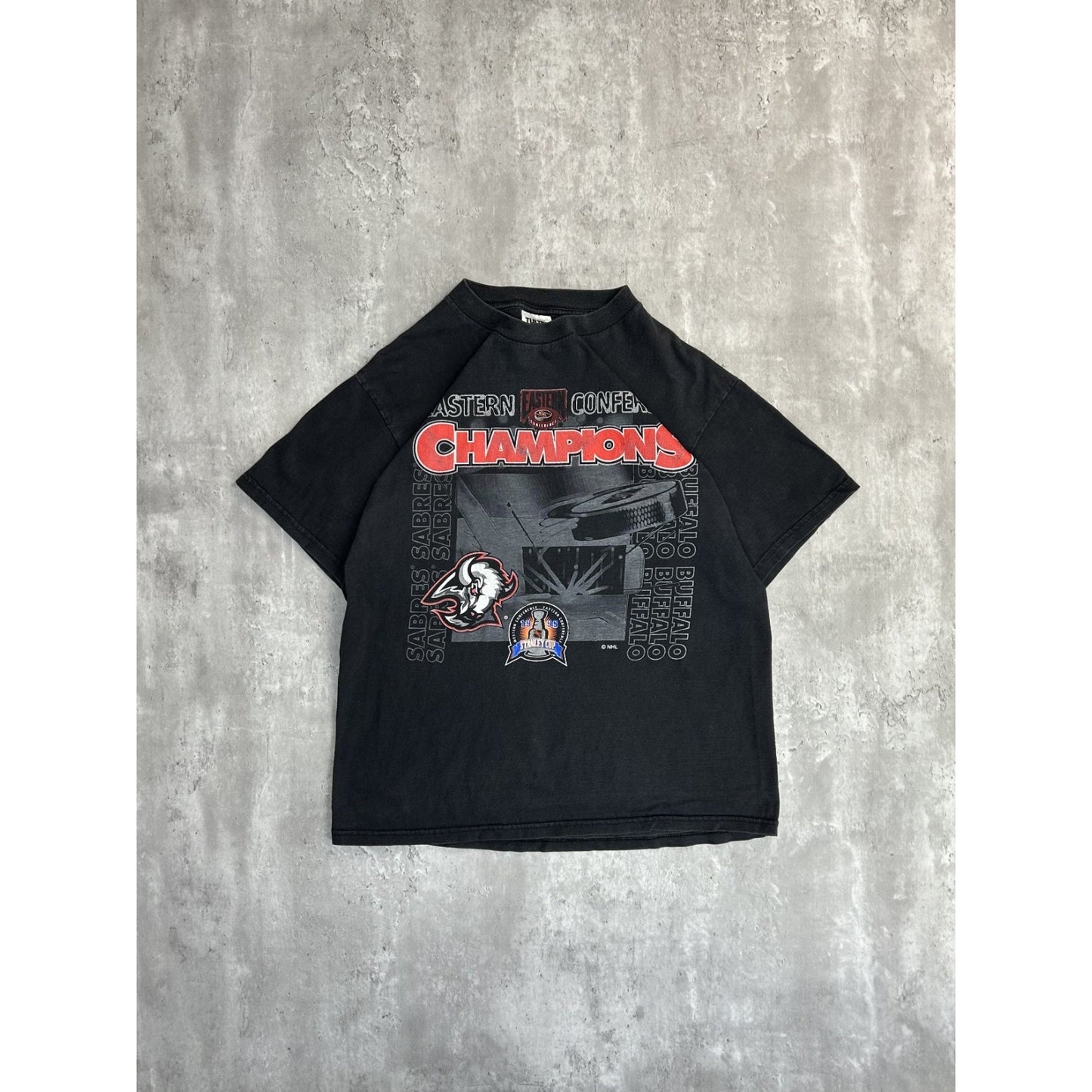 Vintage 1999 Buffalo Sabres NHL Eastern Conference Champs Graphic T-Shirt Large