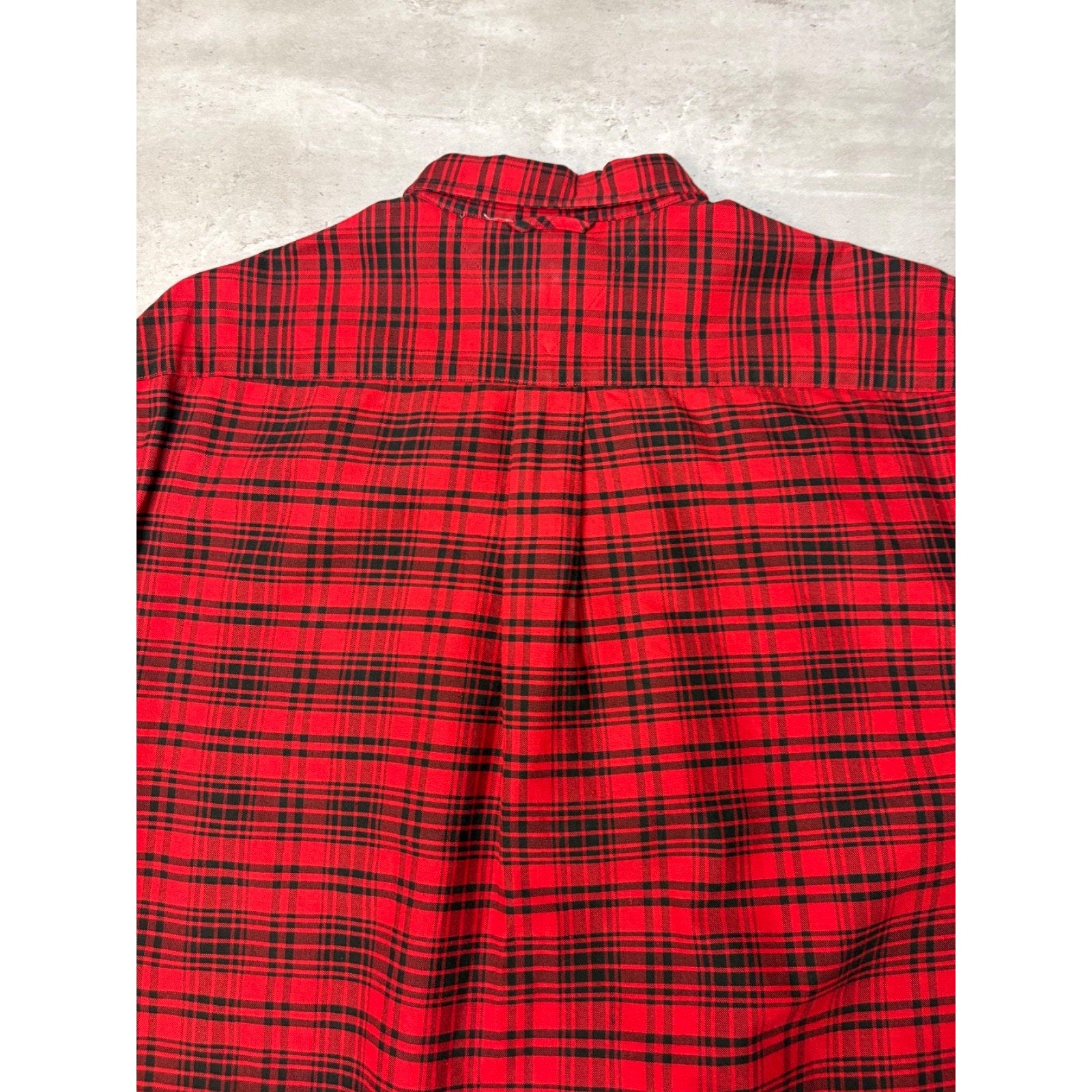 Vintage Tommy Hilfiger Embroidered Crest Plaid Cropped Button Up Shirt Sz Medium
