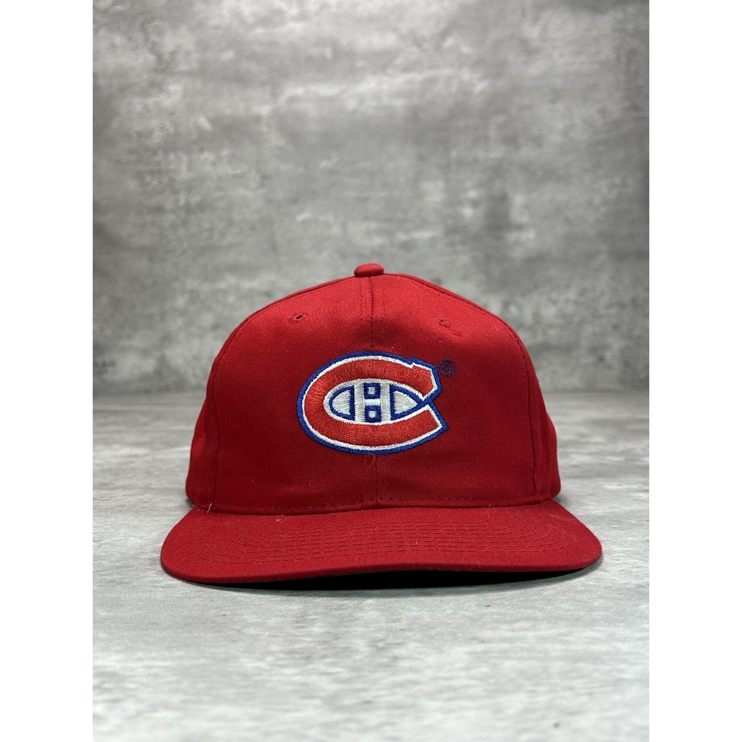 Vintage 90s Montreal Canadiens NHL Embroidered Logo Starter Snapback Hat OSFA