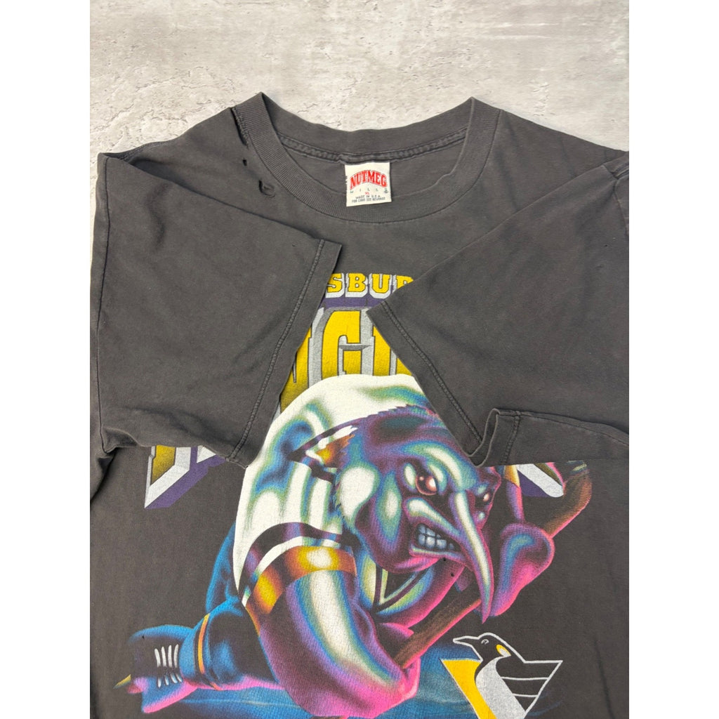 Vintage 90s Pittsburgh Penguins NHL Cartoon Graphic Hockey T-Shirt Size XL