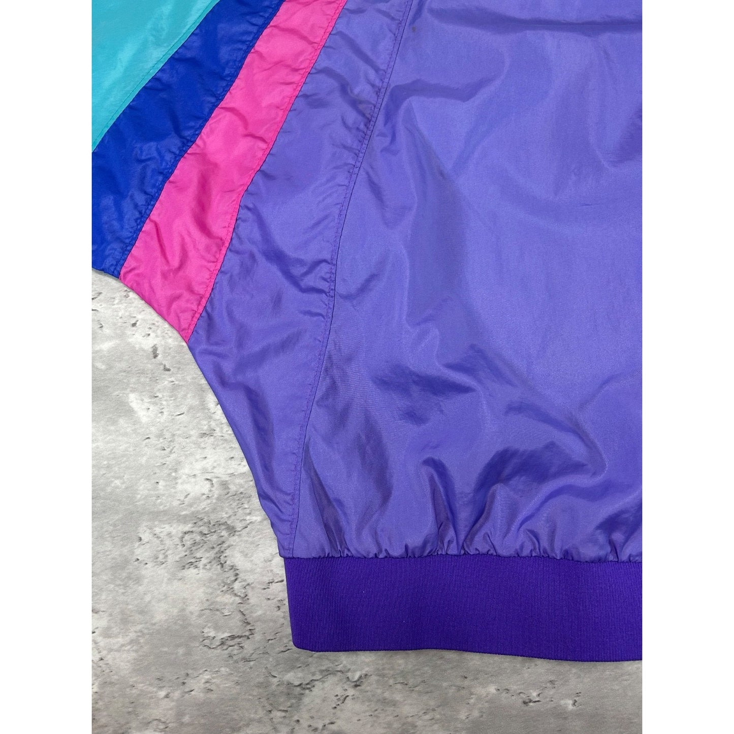 Vintage 90s Women's Nike Embroidered Logo Full ZIp Windbreaker Jacket Size Med