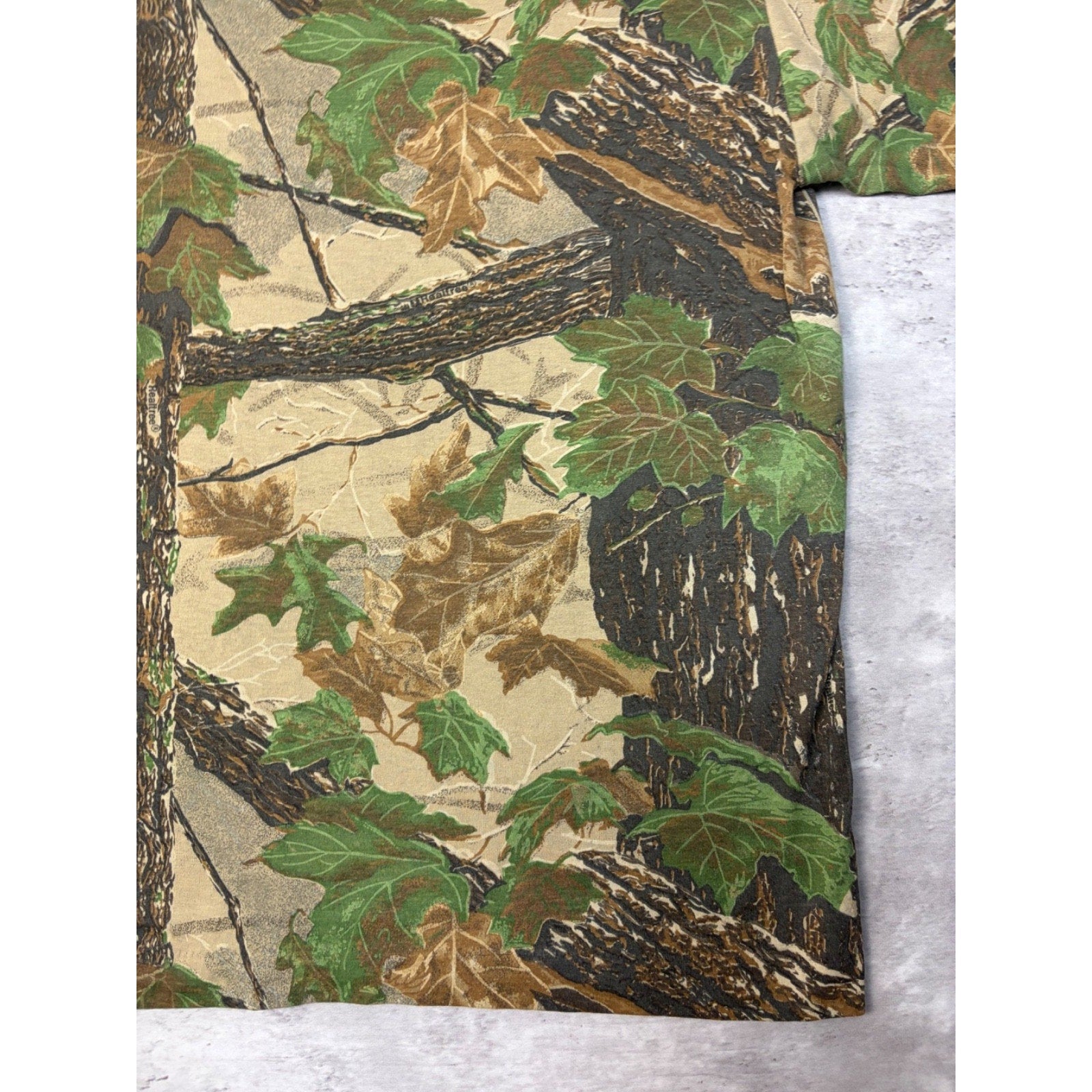 Vintage Realtree Camo Hunting T-Shirt Size Large