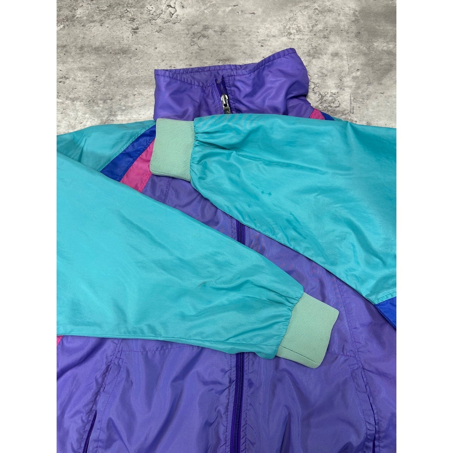 Vintage 90s Women's Nike Embroidered Logo Full ZIp Windbreaker Jacket Size Med