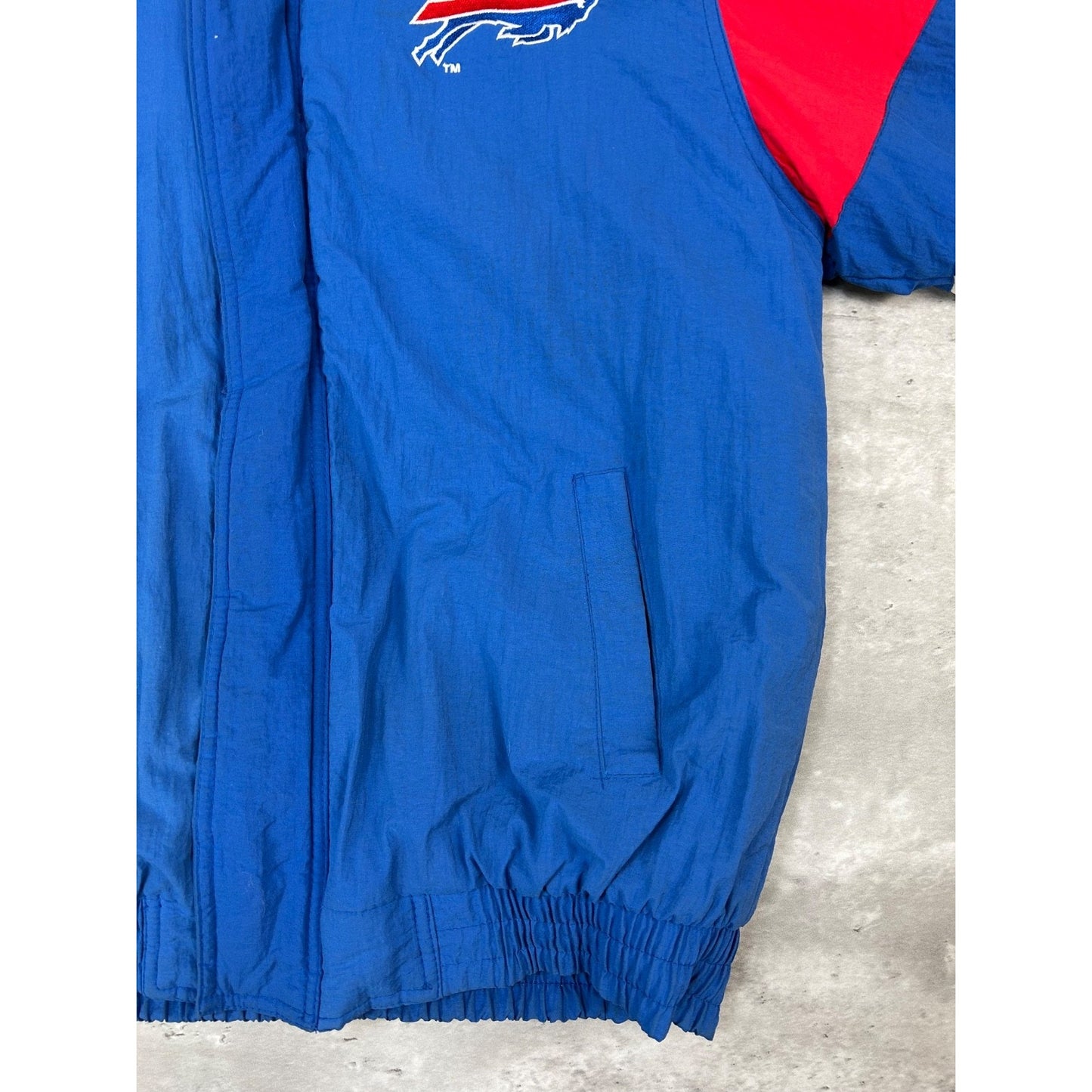 Vintage 90s Buffalo Bills NFL Insulated Embroidered Hooded Jacket Sz Large YOUTH