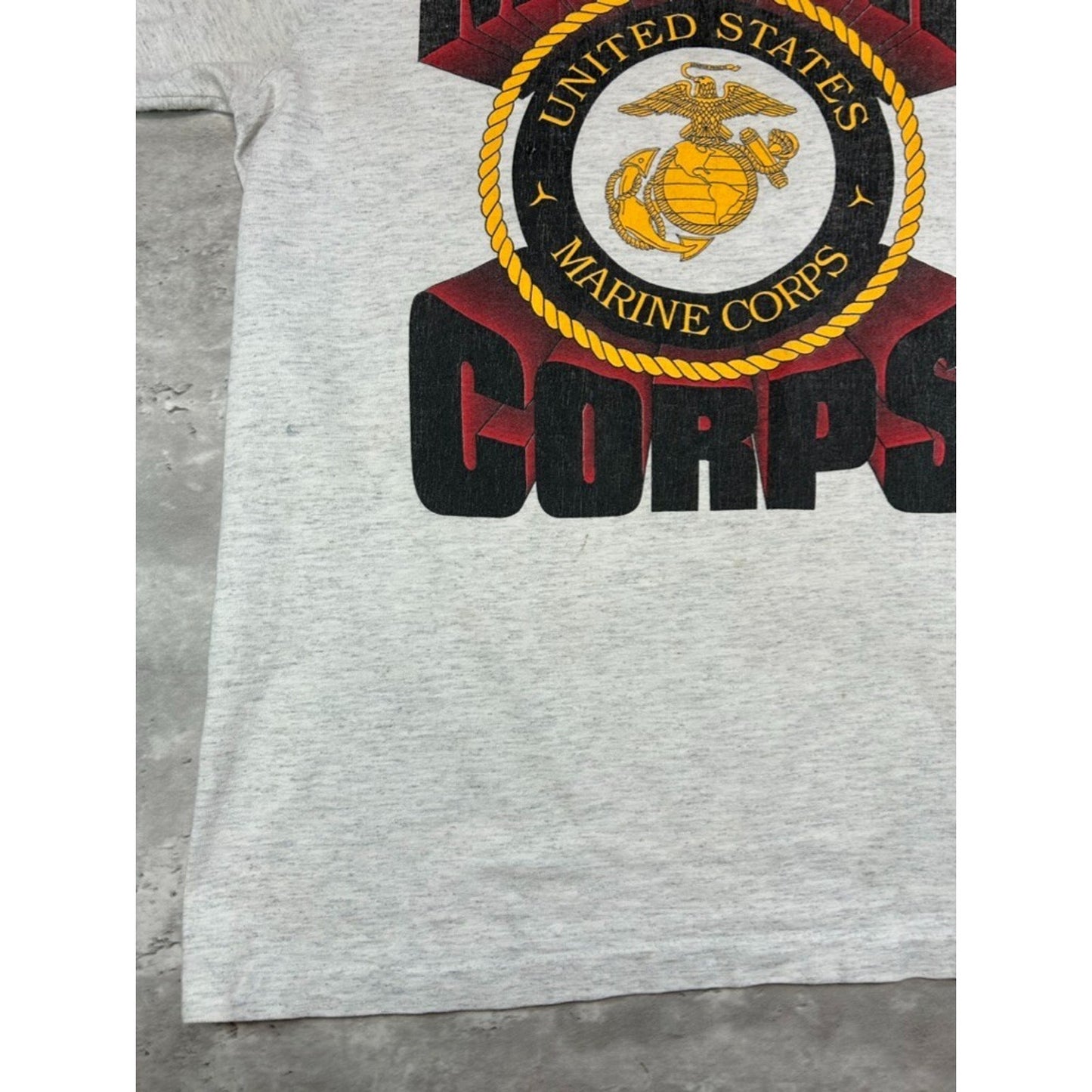 Vintage 1990s US Marine Corps Graphic Crest Spellout T-Shirt Size Medium
