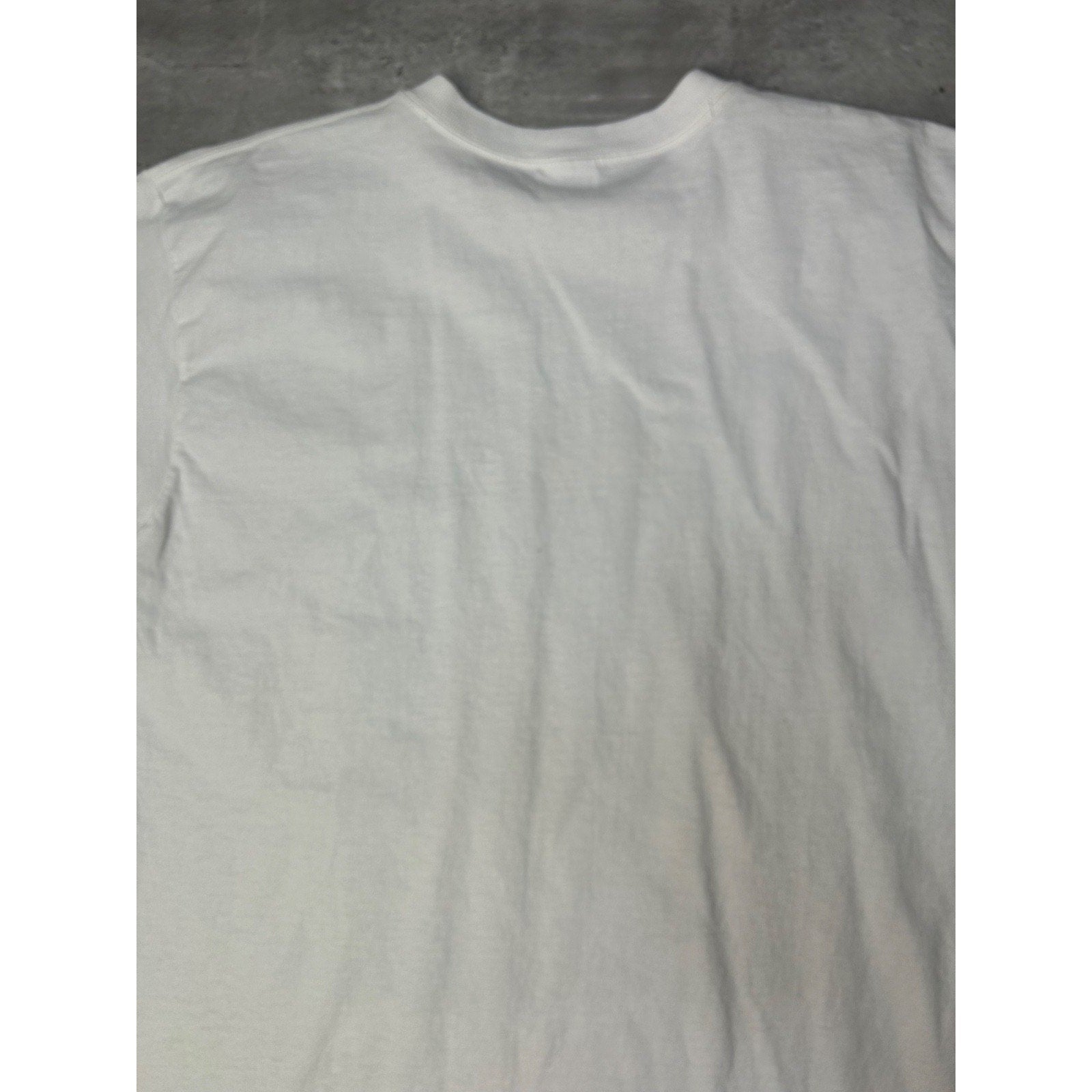 Vintage 90s Giraffe Nature Animal Wildlife White Graphic T-Shirt Size Large