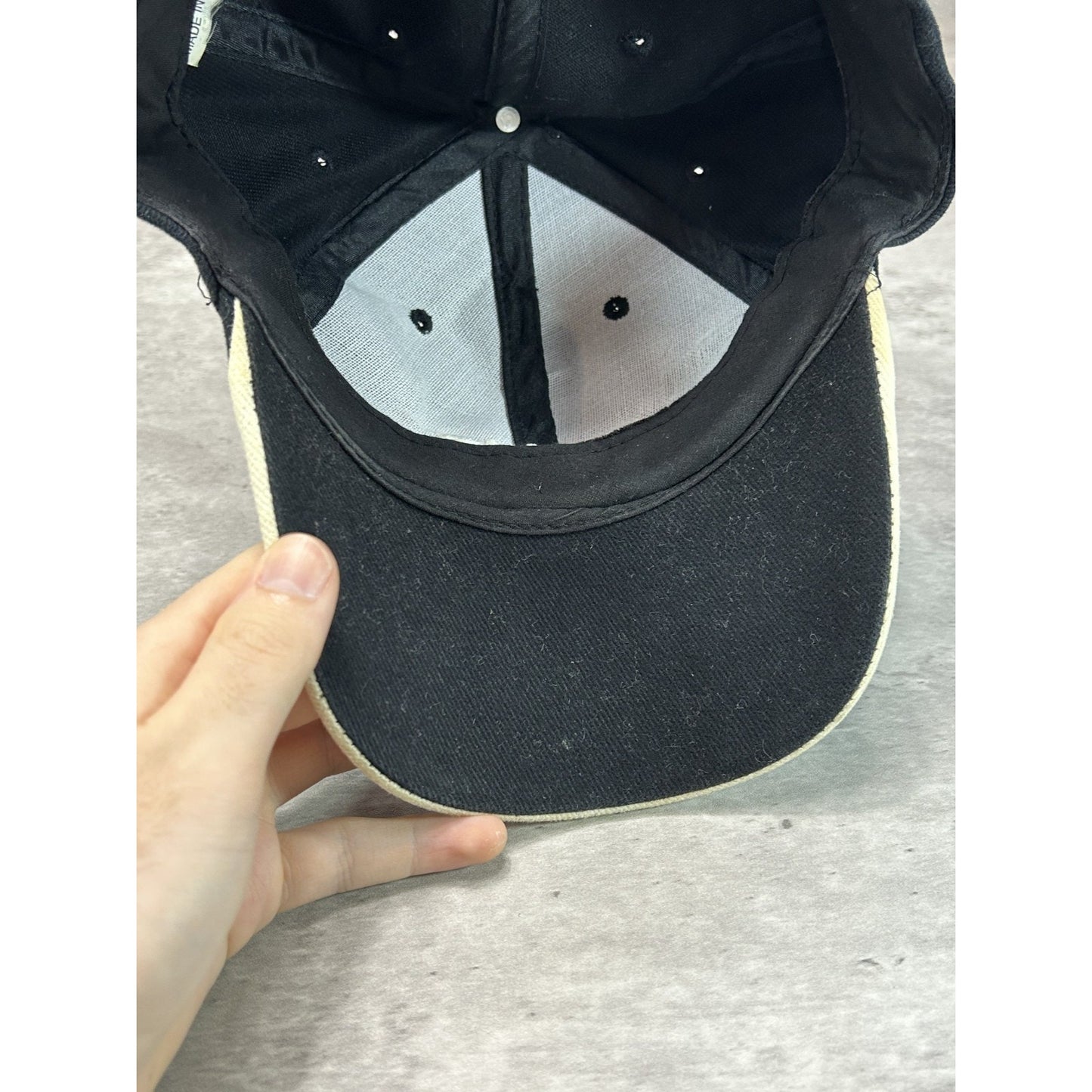 Vintage 90s Italia Embroidered Spellout Destination Strapback Hat OSFA Black