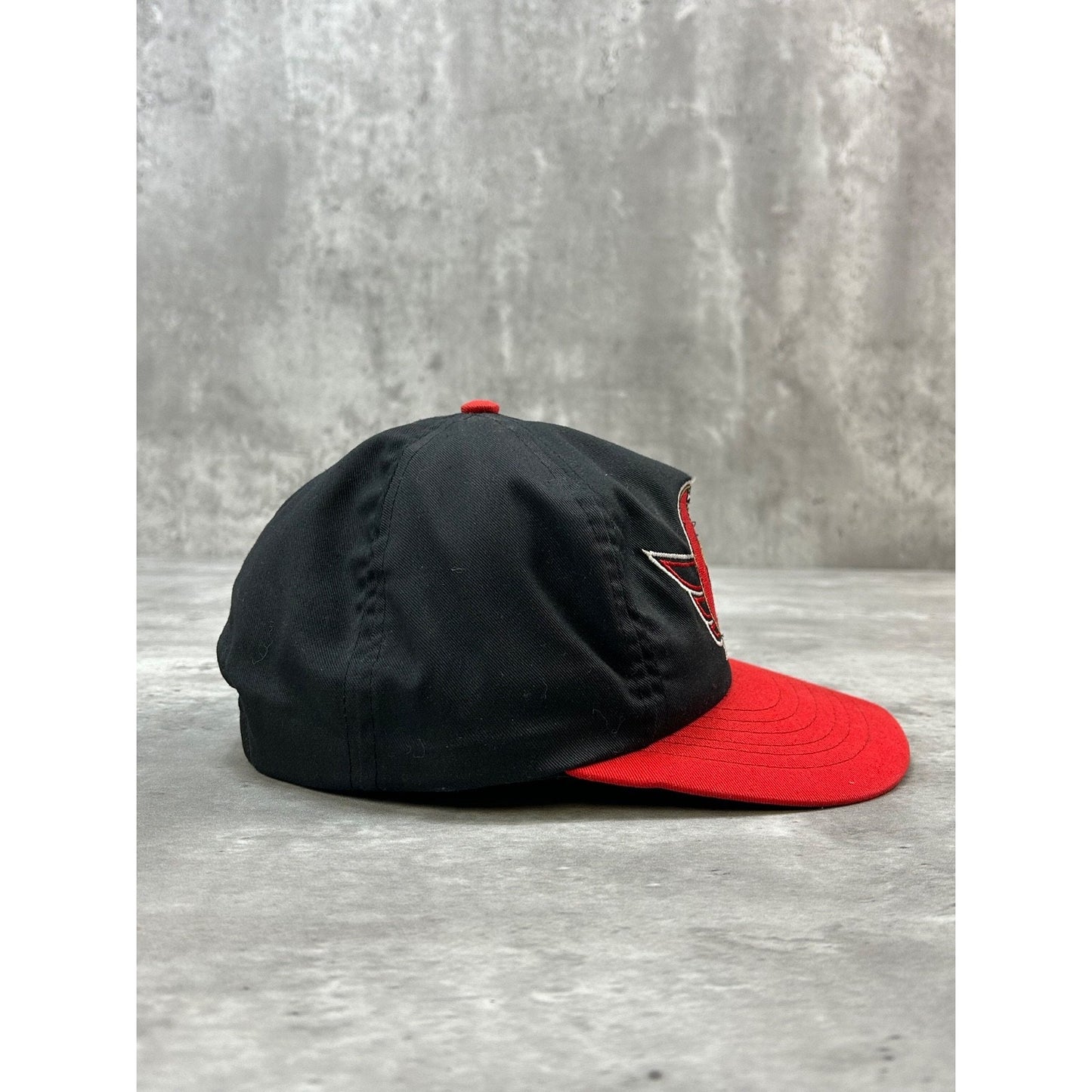 Vintage 90s Ottawa Senators NHL Embroidered Logo Hockey Snapback Hat OSFA