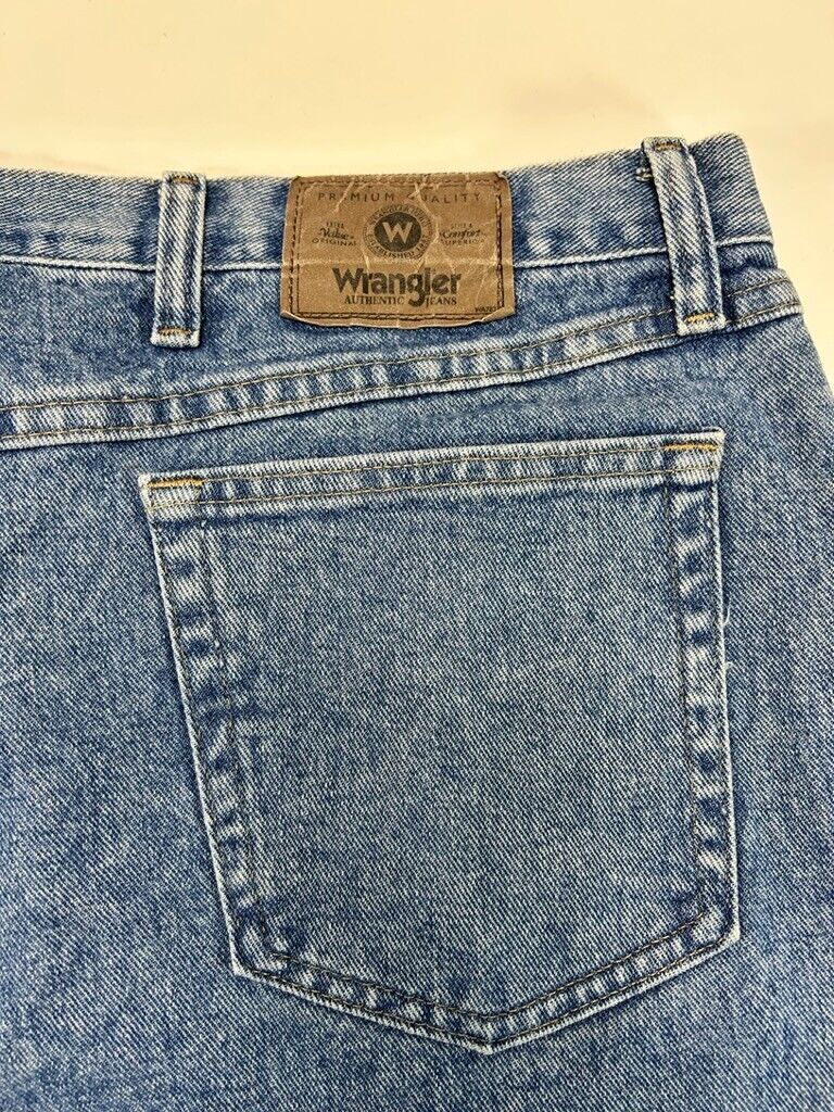 Vintage Wrangler Authentic Medium Wash Denim Pants Size 40W