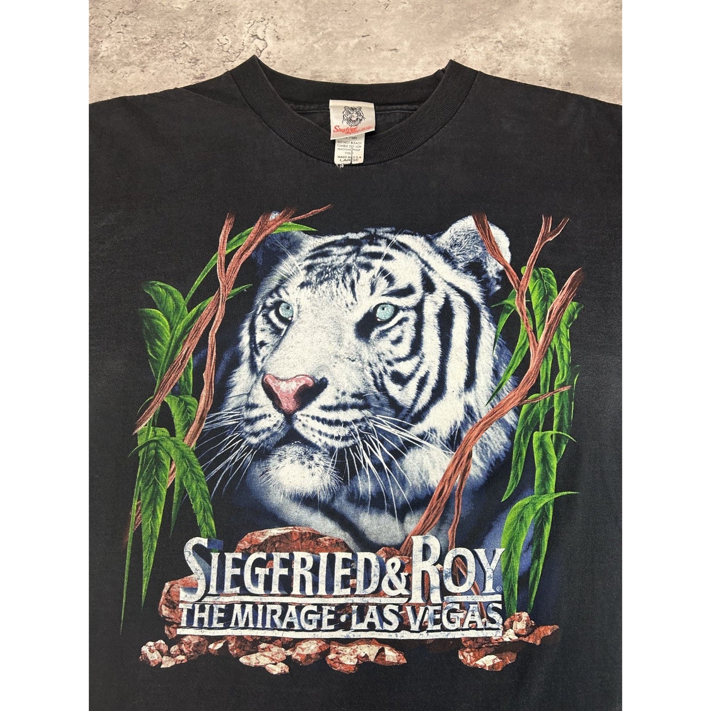 Vintage 90s Siegfried & Roy Tiger Graphic Las Vegas Destination T-Shirt Sz Large