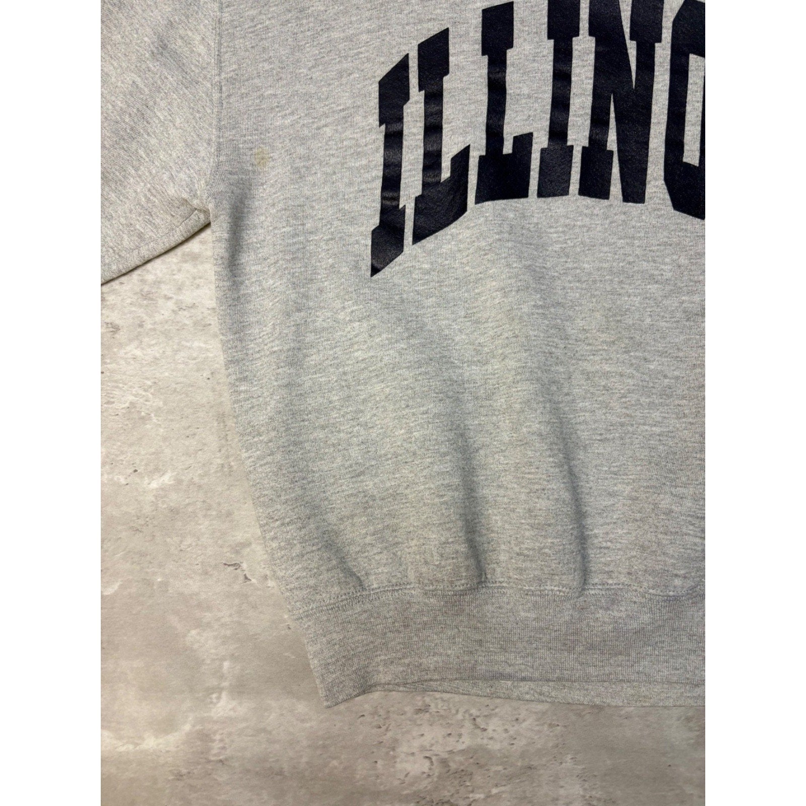 Vintage Illinois Fighting Illini NCAA Arc Spellout Graphic Sweatshirt Size Large