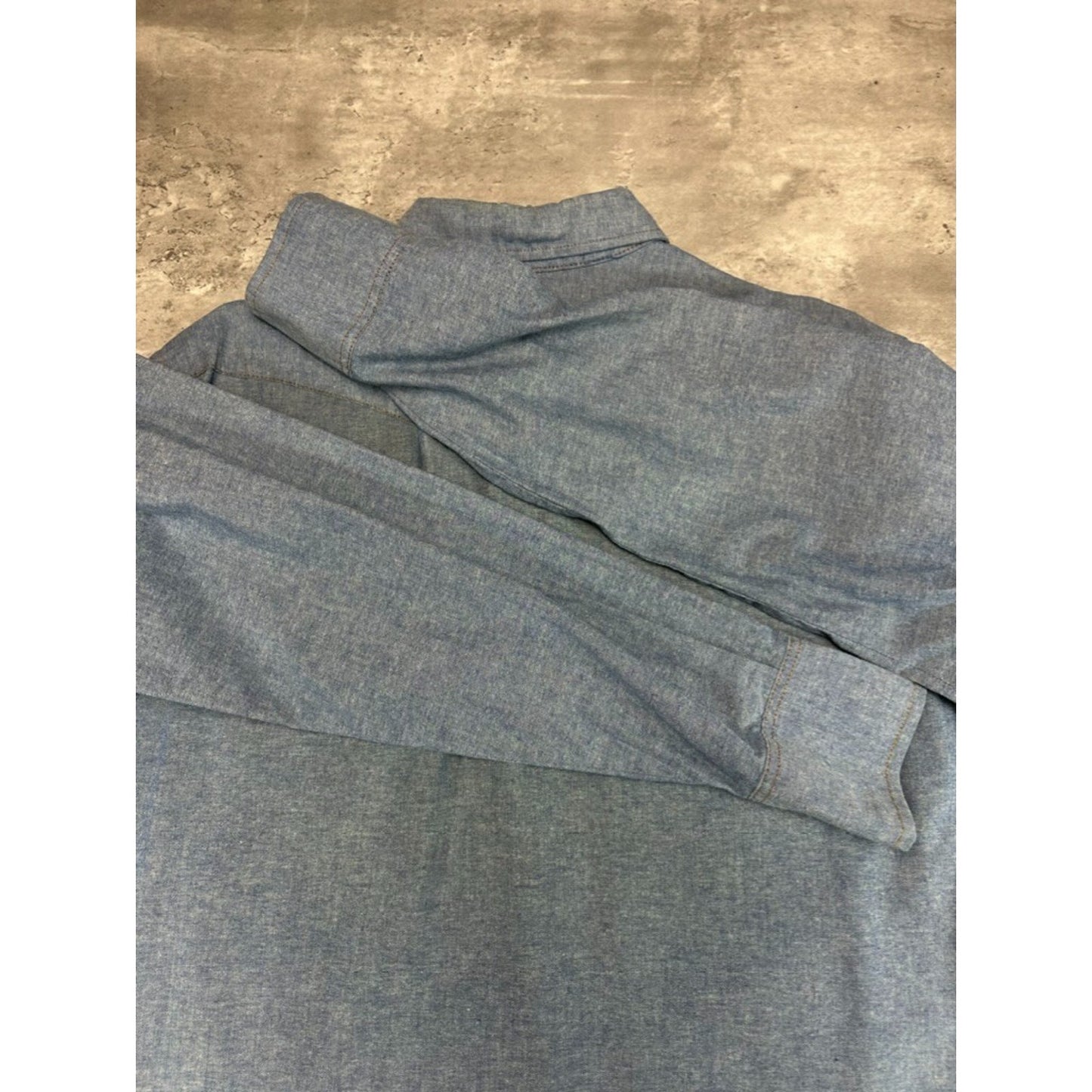 Vintage 1970s Wrangler Pearl Snap Denim Chambray Button Up Shirt Size XL