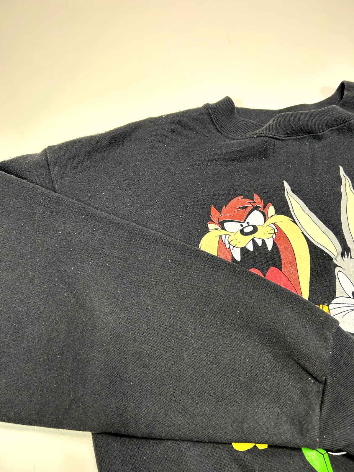 Vintage 1993 Looney Tunes Crew Cartoon Character Graphic Sweatshirt Size XL