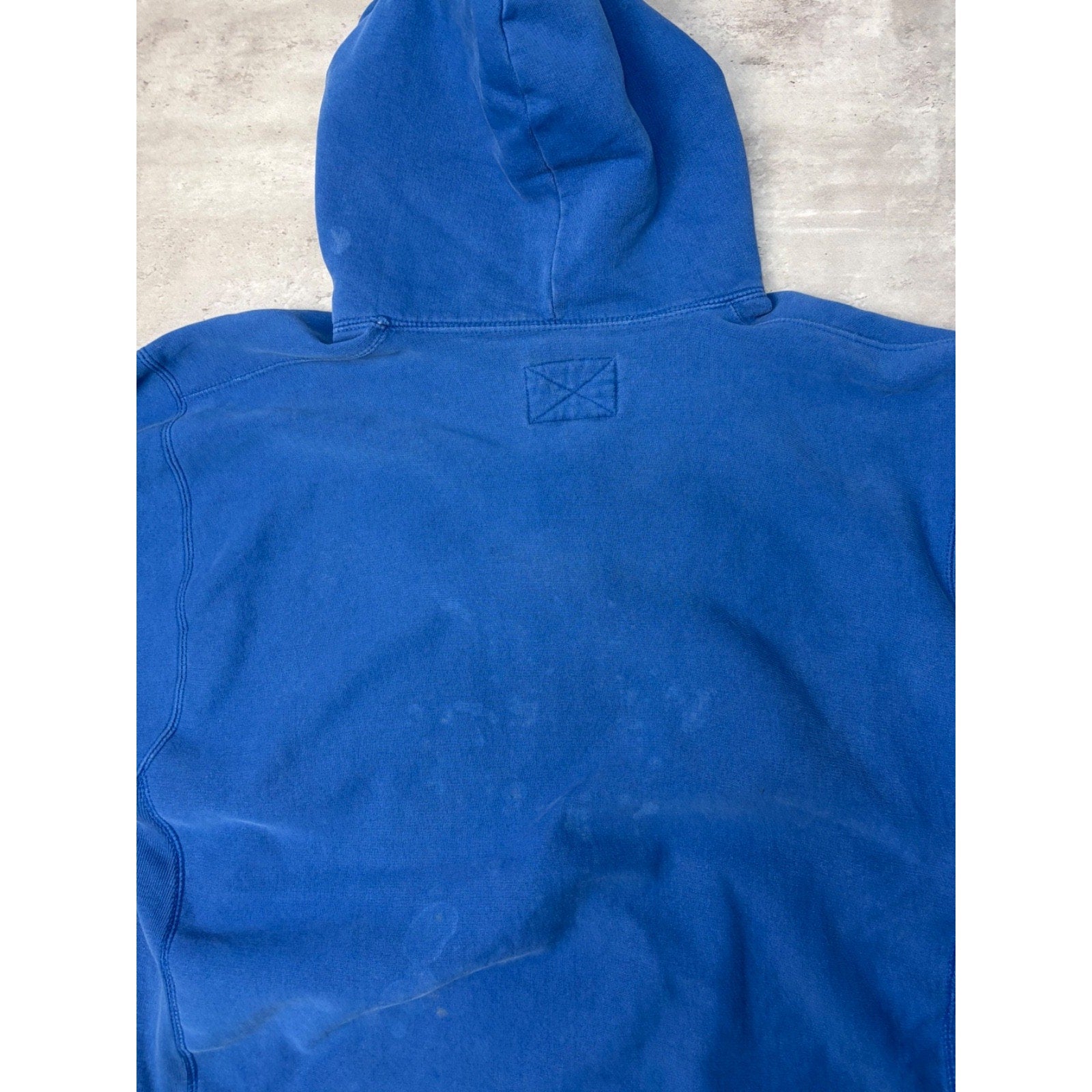 Vintage Uconn Huskies NCAA Embroidered Arc Spellout Hooded Sweatshirt Size XL