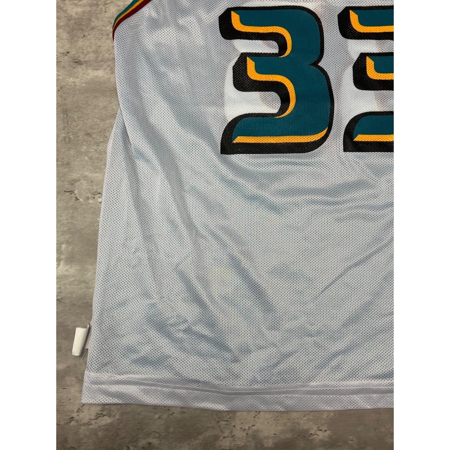 Vintage 90s Grant Hill #33 Detroit Pistons NBA Reversible Champion Jersey Sz XL