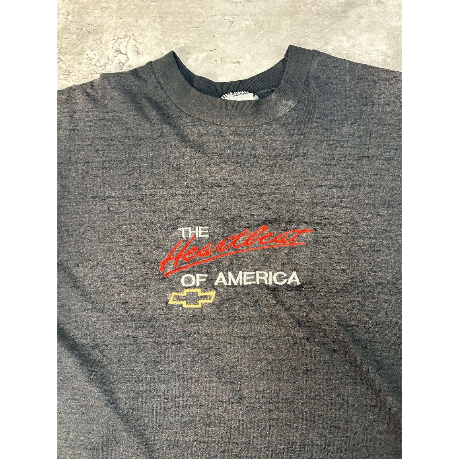 Vintage 90s Chevrolet Heartbeat Of America Embroidered T-Shirt Size Medium