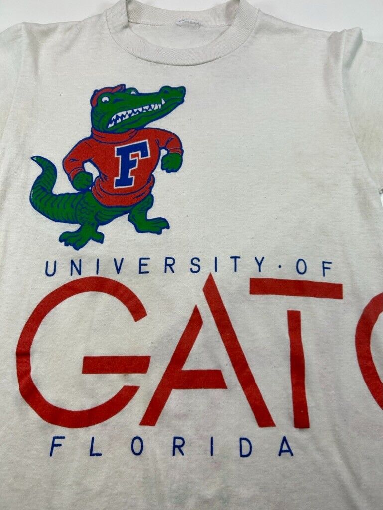 Vintage 1985 Florida Gator NCAA Collegiate Wrap Around Spellout T-Shirt Sz Small