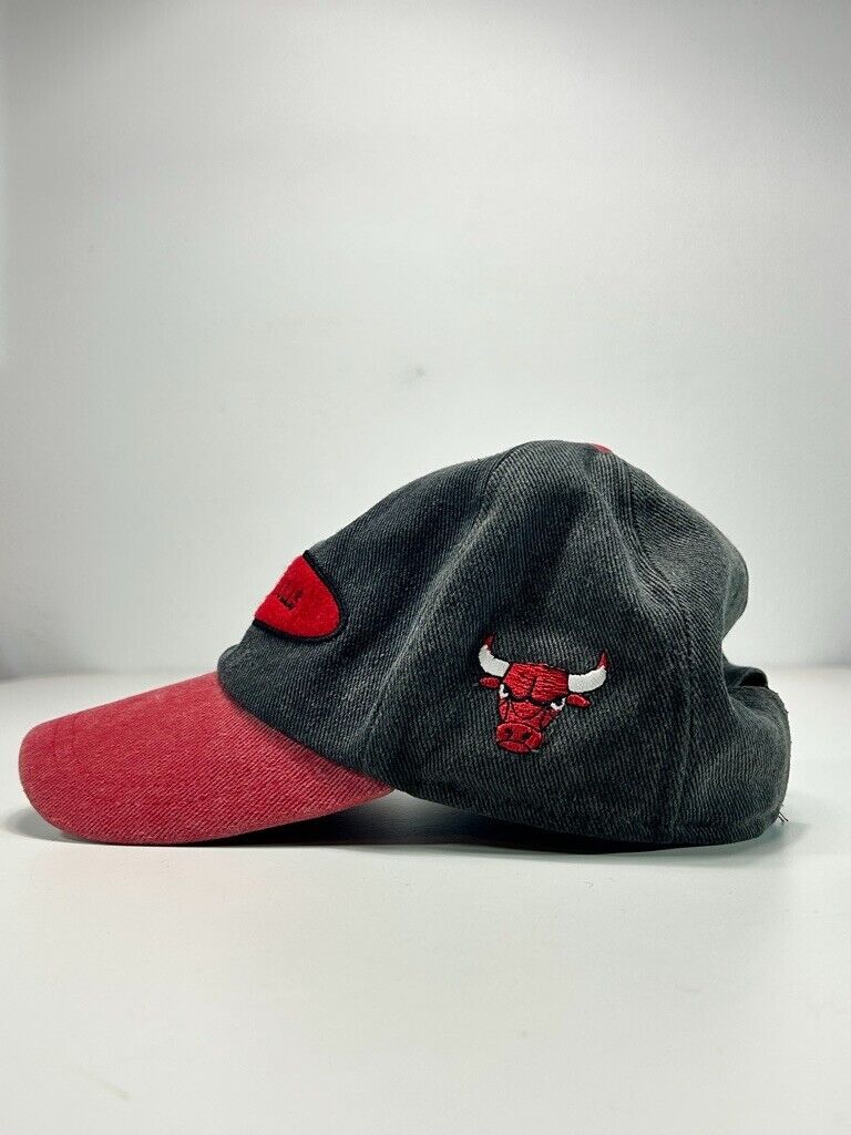 Vintage 1997 Chicago Bulls NBA Embroidered Basketball Strapback Hat OSFA