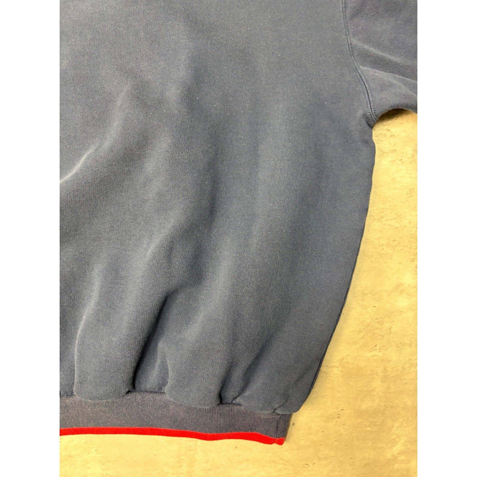 Vintage Mickey Mouse Collection Character Graphic Sweatshirt Size Medium