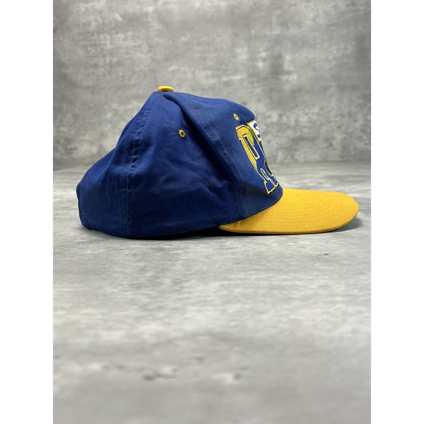 Vintage 90s St Louis Rams NFL Embroidered Spellout Snapback Hat OSFA