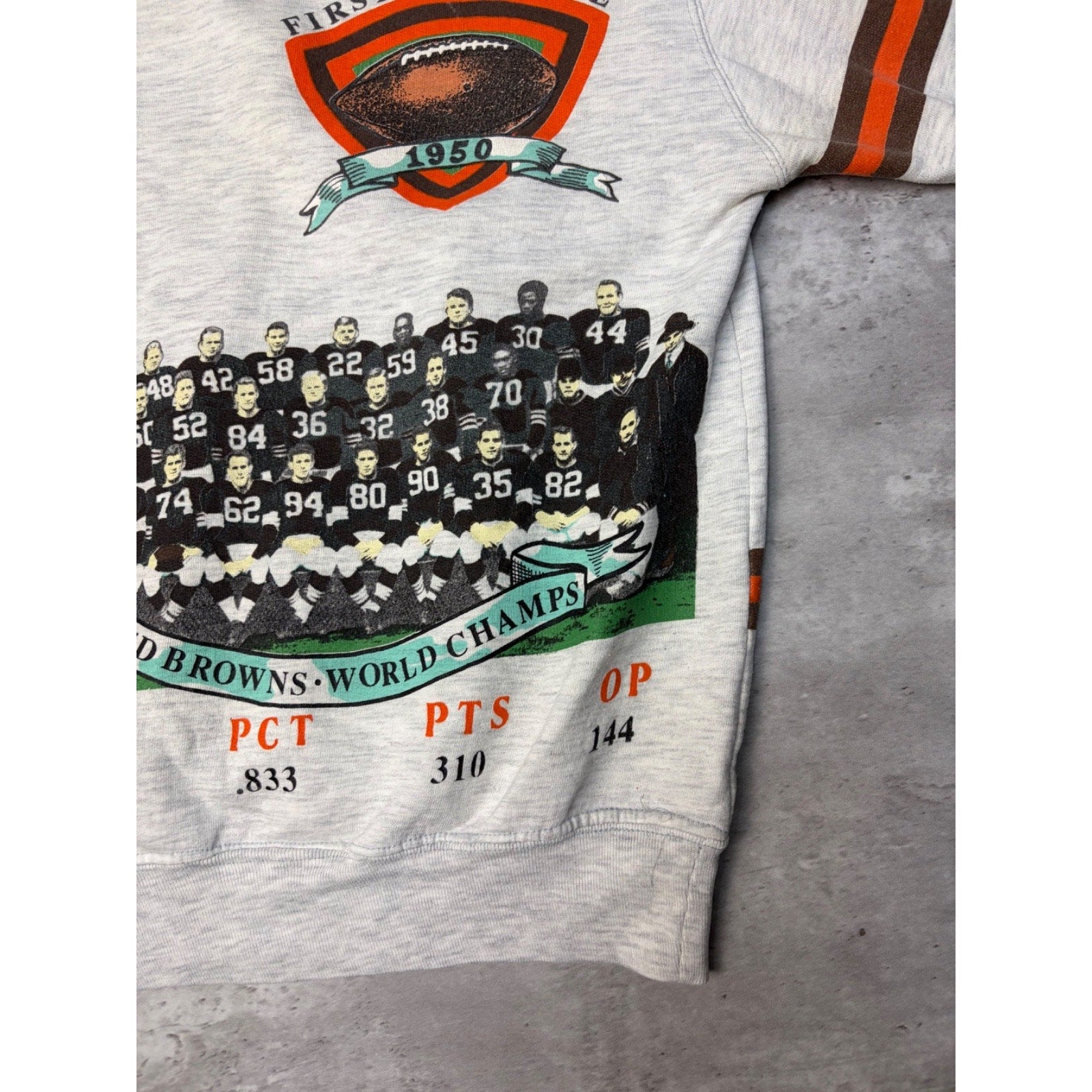 Vintage 1990 Cleveland Browns NFL AOP Spellout Graphic Sweatshirt Size Medium