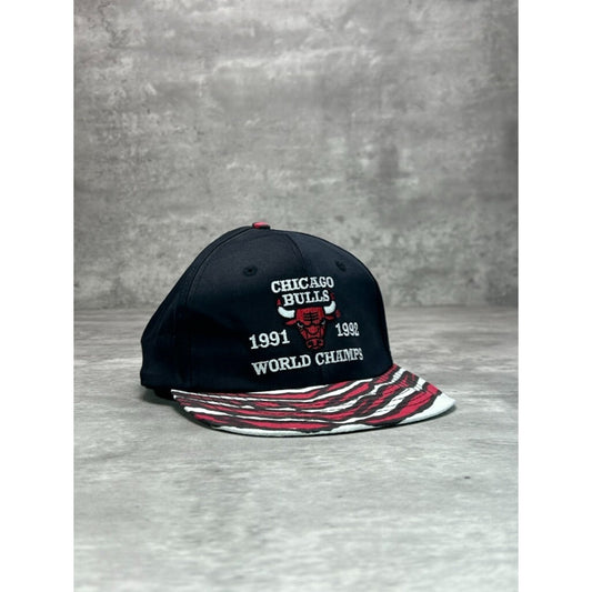 Vintage 1991/92 Chicago Bulls NBA Back To Back World Champs Snapback Hat OSFA