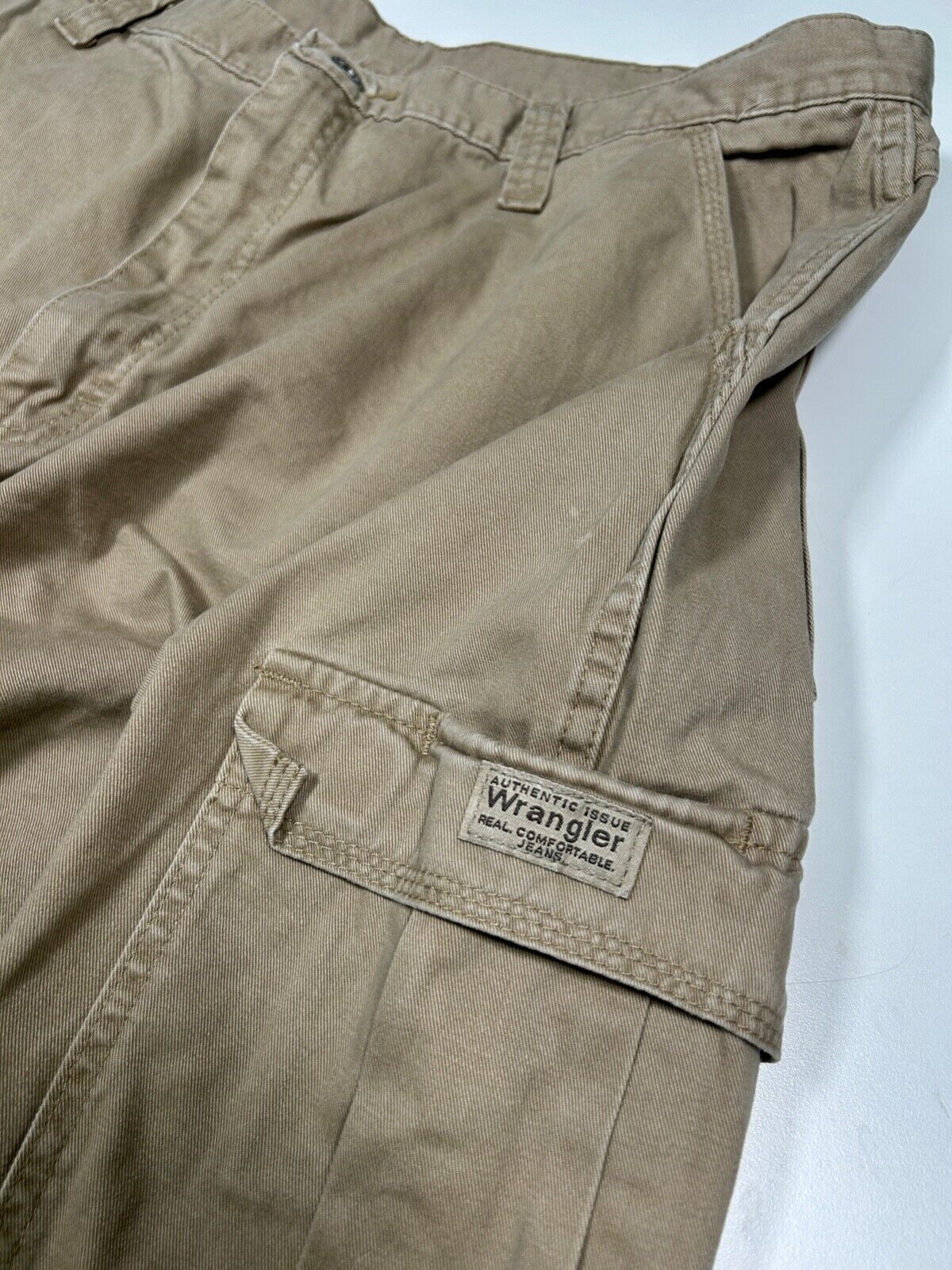 Wrangler Cargo Khaki Relaxed Fit Pants Size 40W Beige